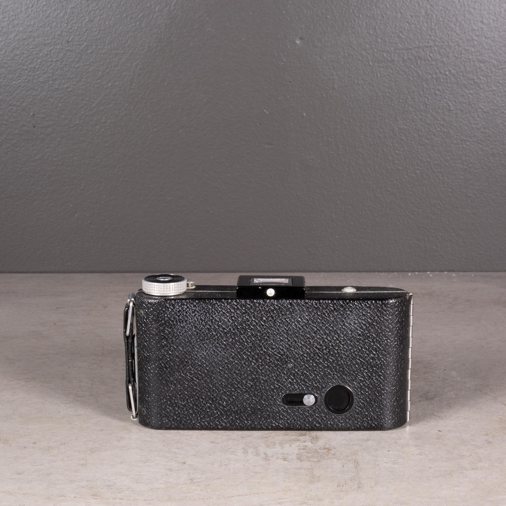 Eastman Kodak ancien appareil photo de poche « N° 1 Kodak » pliant c.1909-1920 en vente 2