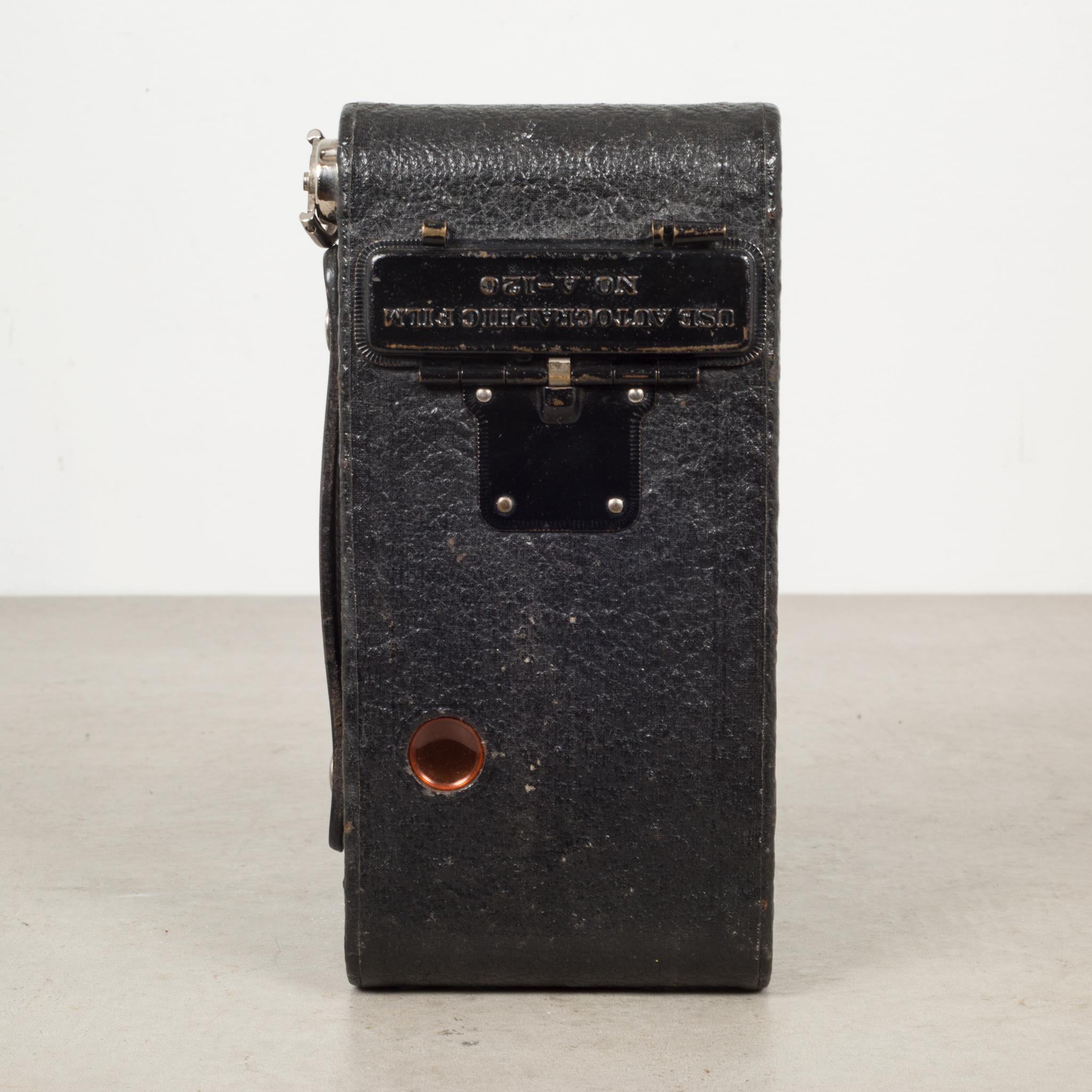 Antique Eastman Kodak No. 2 Folding Brownie Camera and Leather Case, circa 1919 In Good Condition In San Francisco, CA