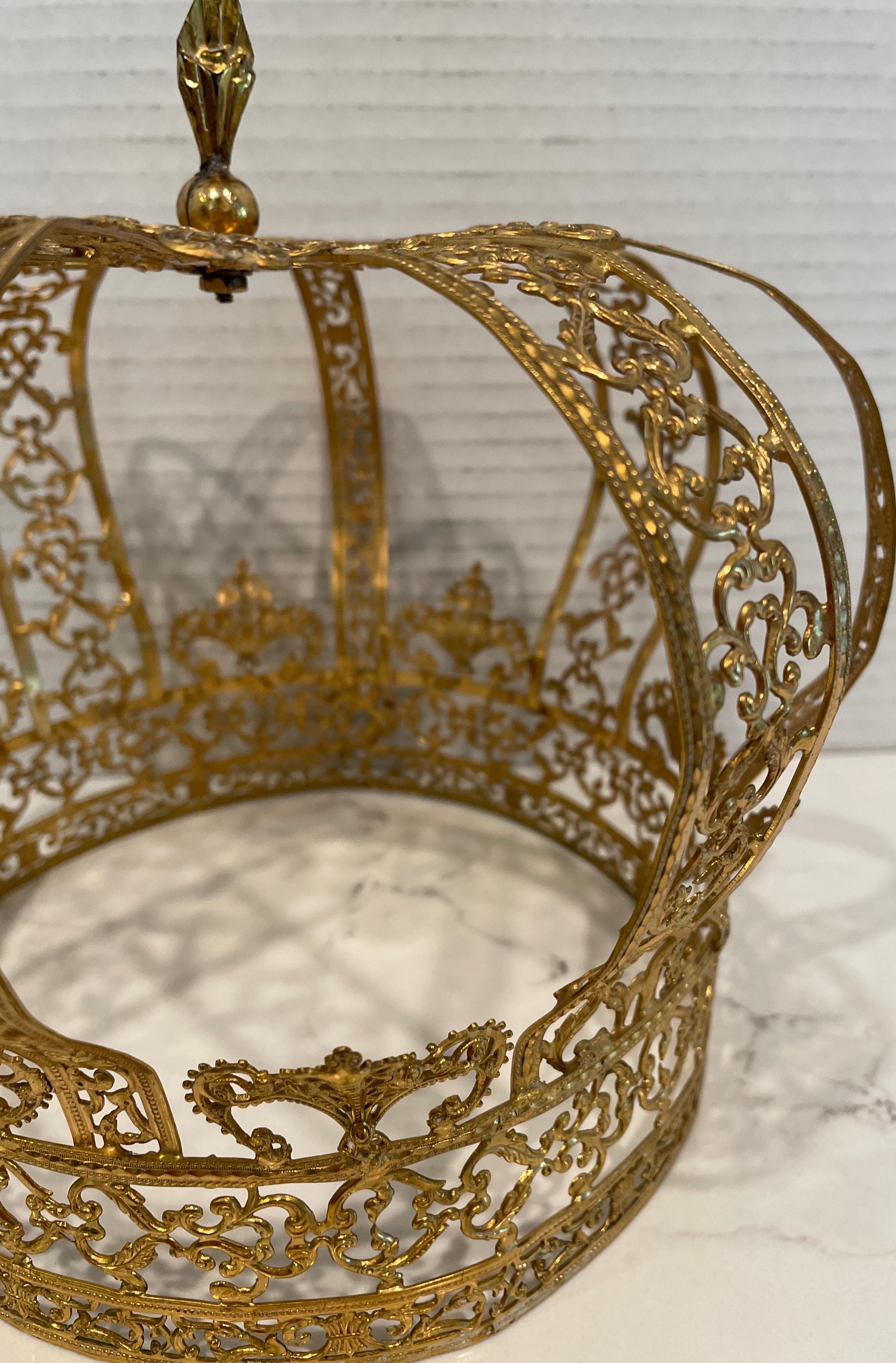 Metal Antique Ecclesiastical Santos Crown