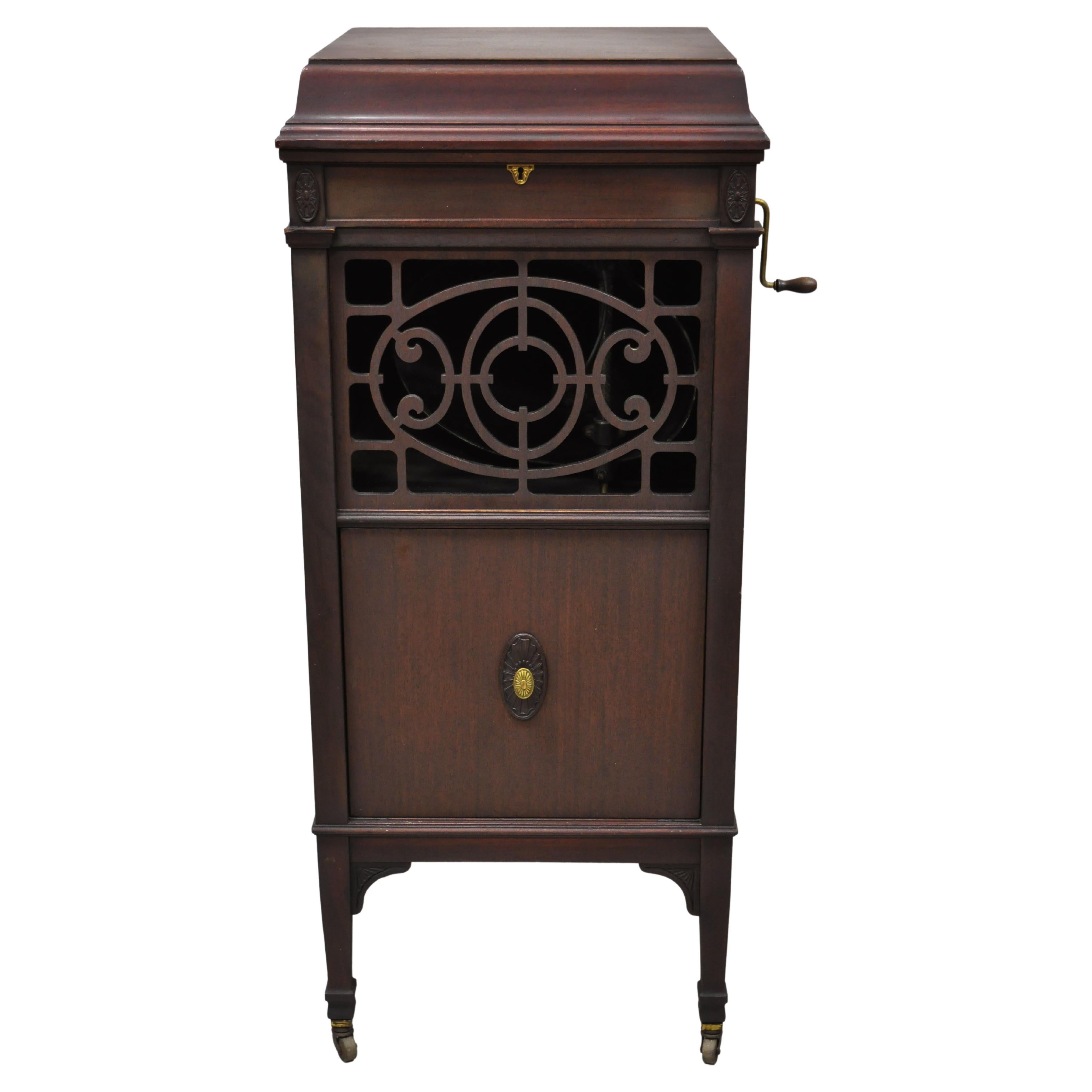 Antique Edison Disc Phonograph Model C 200 Victrola Record Player 