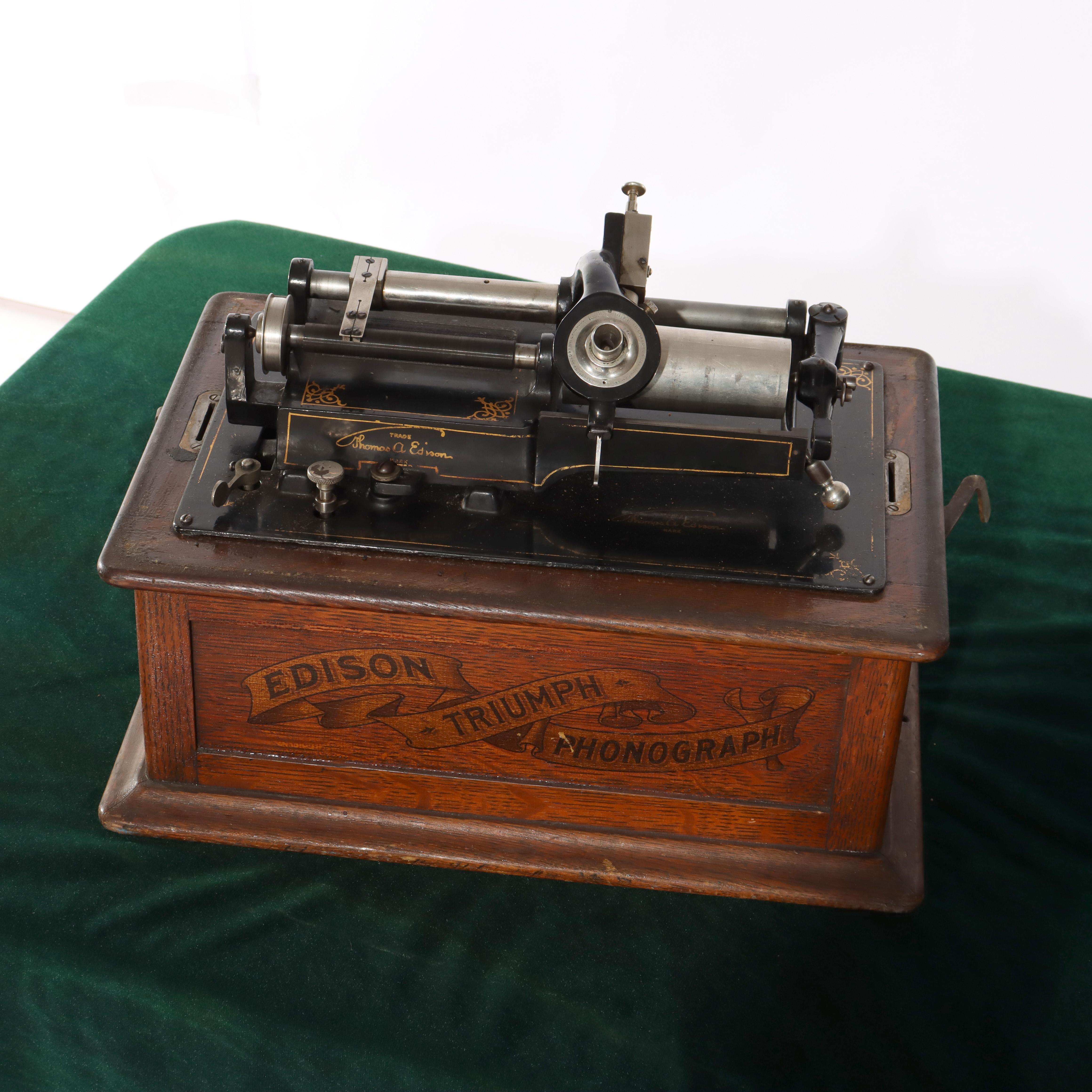 Antike Edison Triumph Zylinder Phonograph mit Horn und 78 Zylindern, um 1920 2
