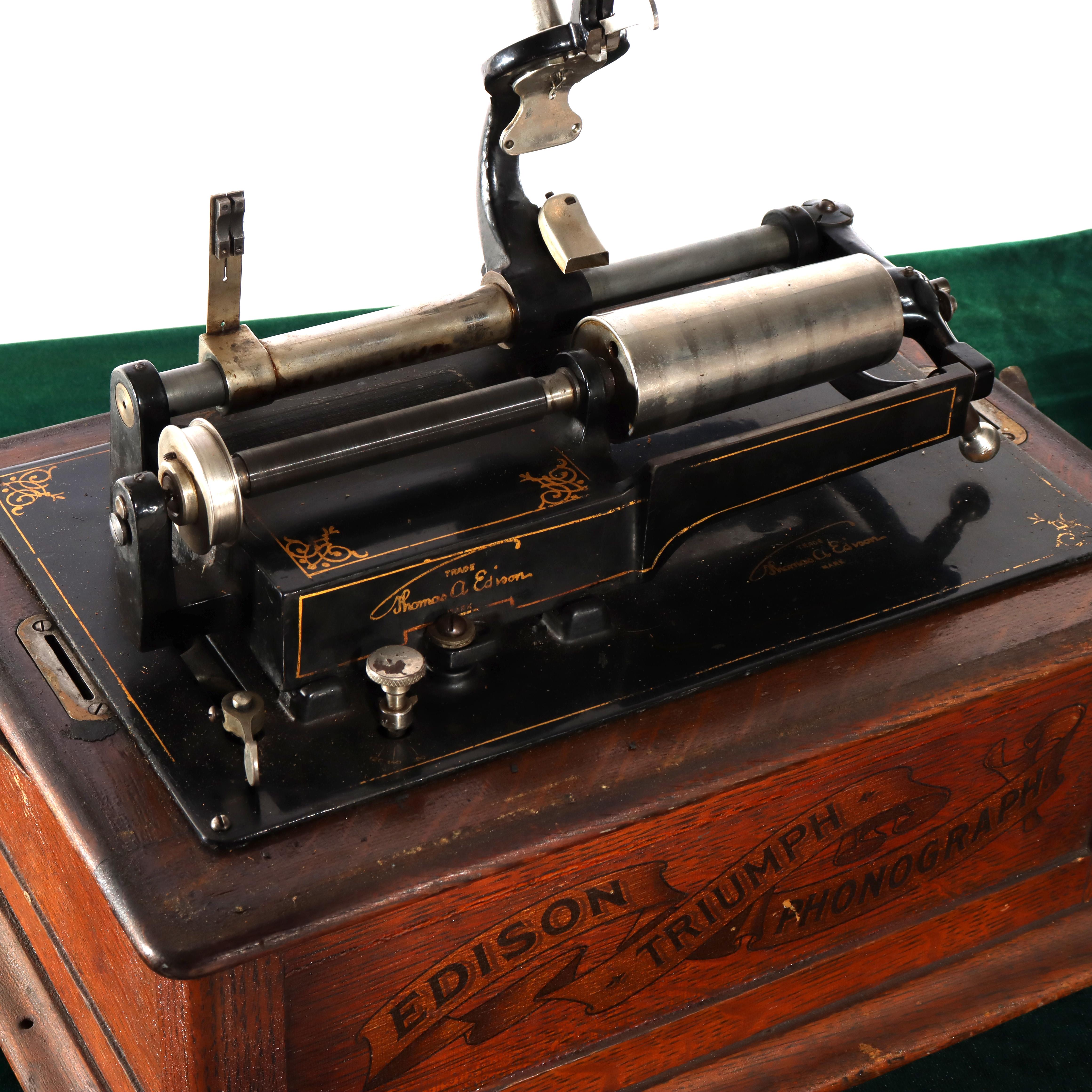 Antike Edison Triumph Zylinder Phonograph mit Horn und 78 Zylindern, um 1920 4