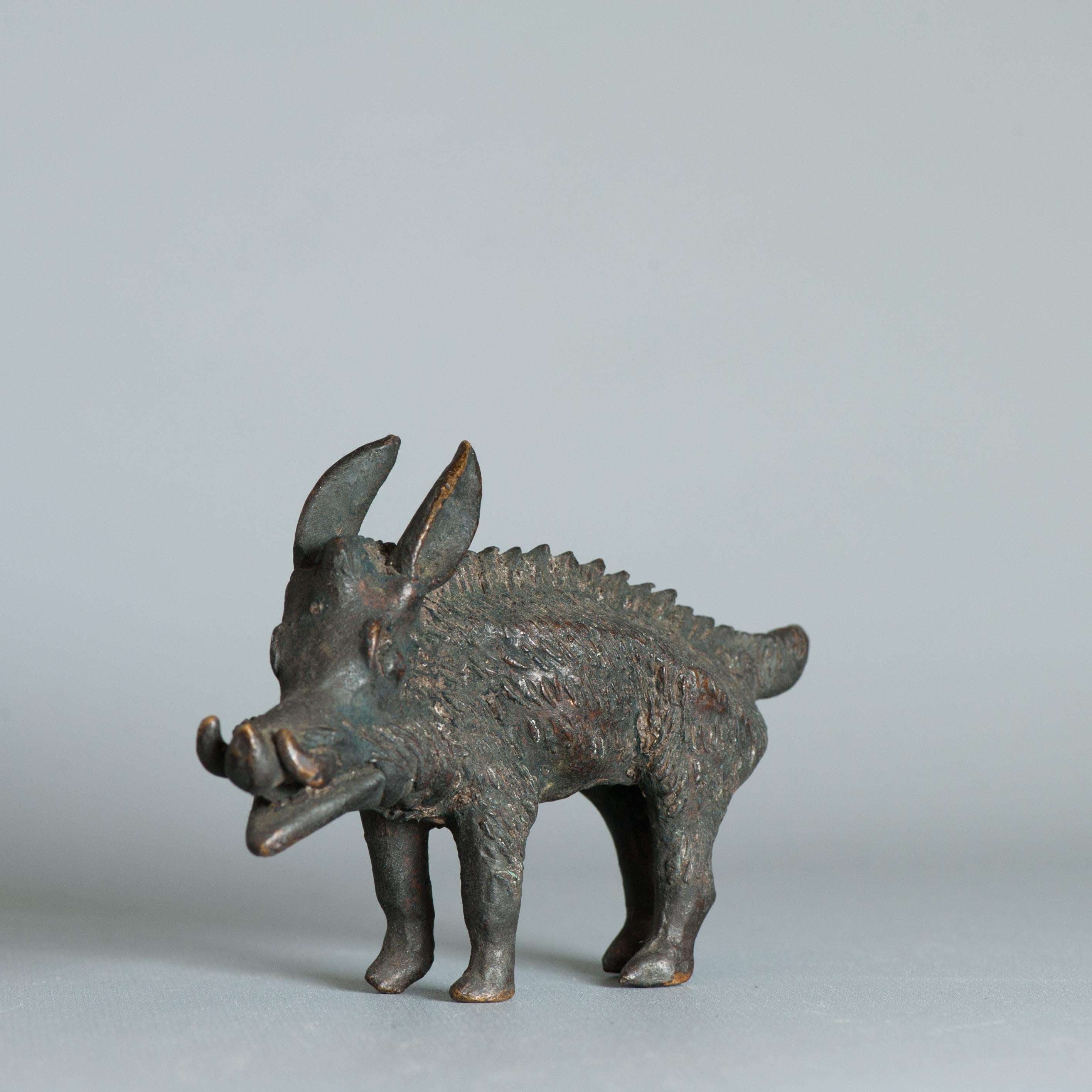 Antico Edo/Meiji 19C Wildboar / Sanglier Okimono Bronzo Giapponese Giappone in vendita 5