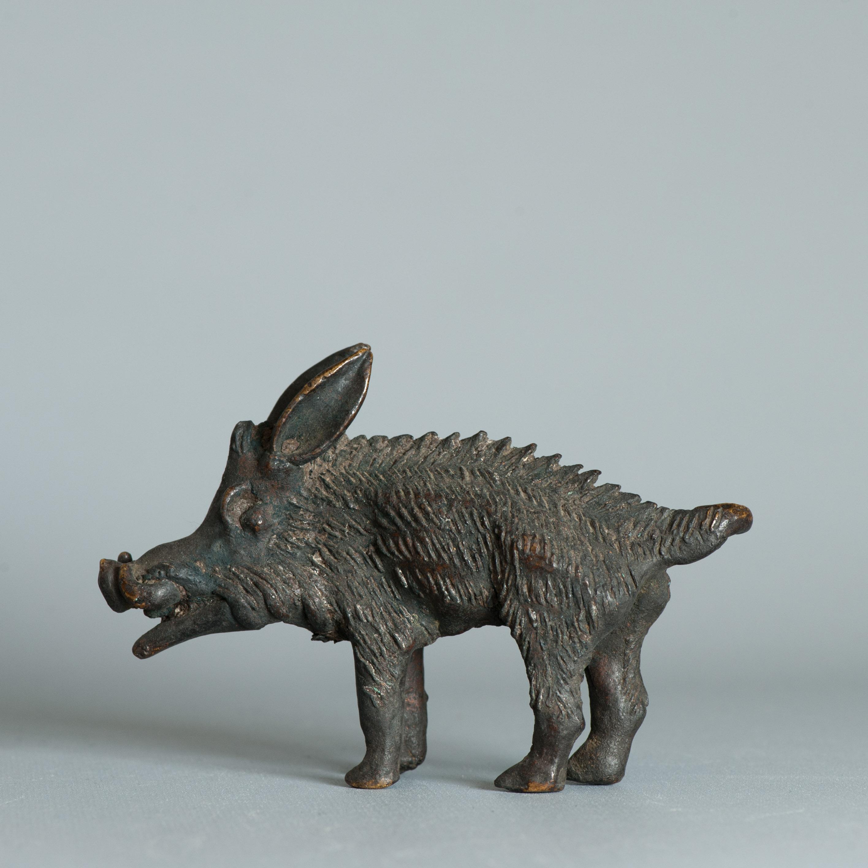 Antico Edo/Meiji 19C Wildboar / Sanglier Okimono Bronzo Giapponese Giappone in vendita 9