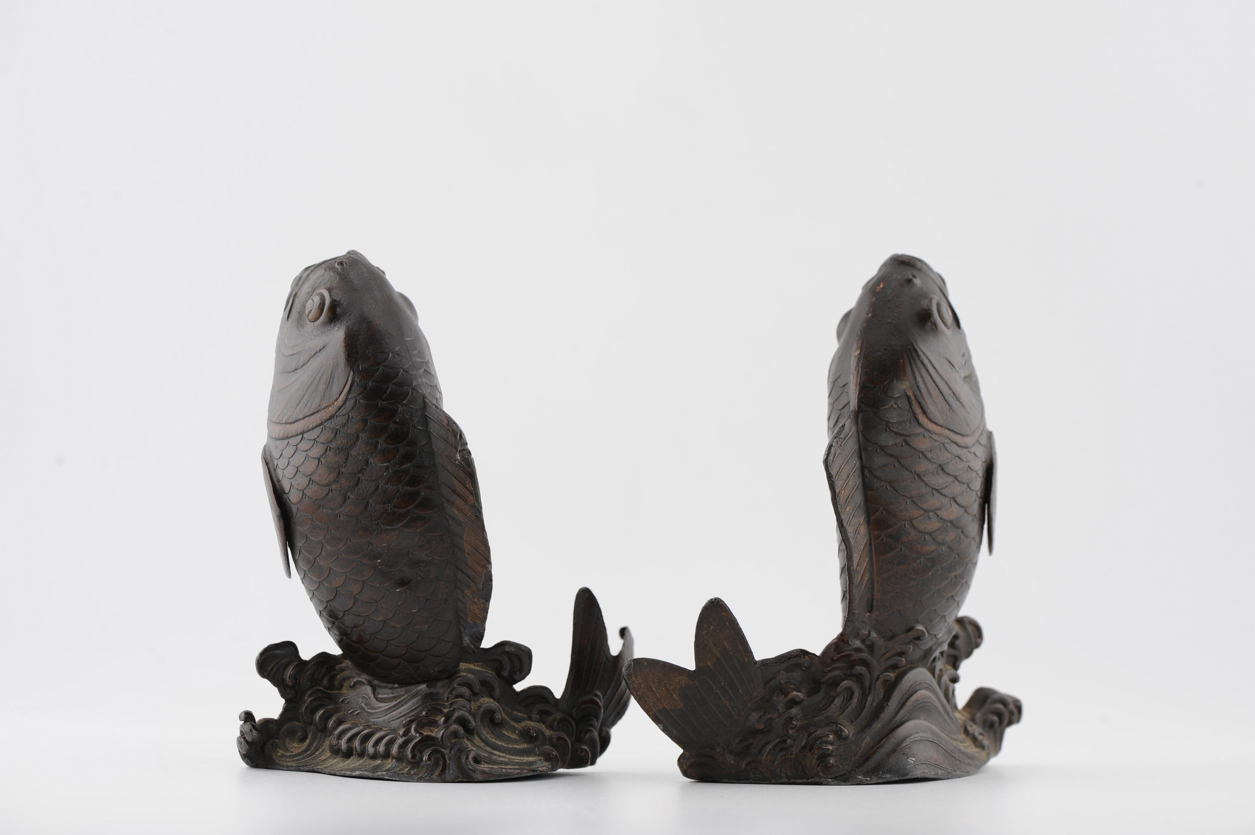 Antique statue japonaise Okimono/Meiji 19e siècle brûleurs d'encens poissons en vente 3