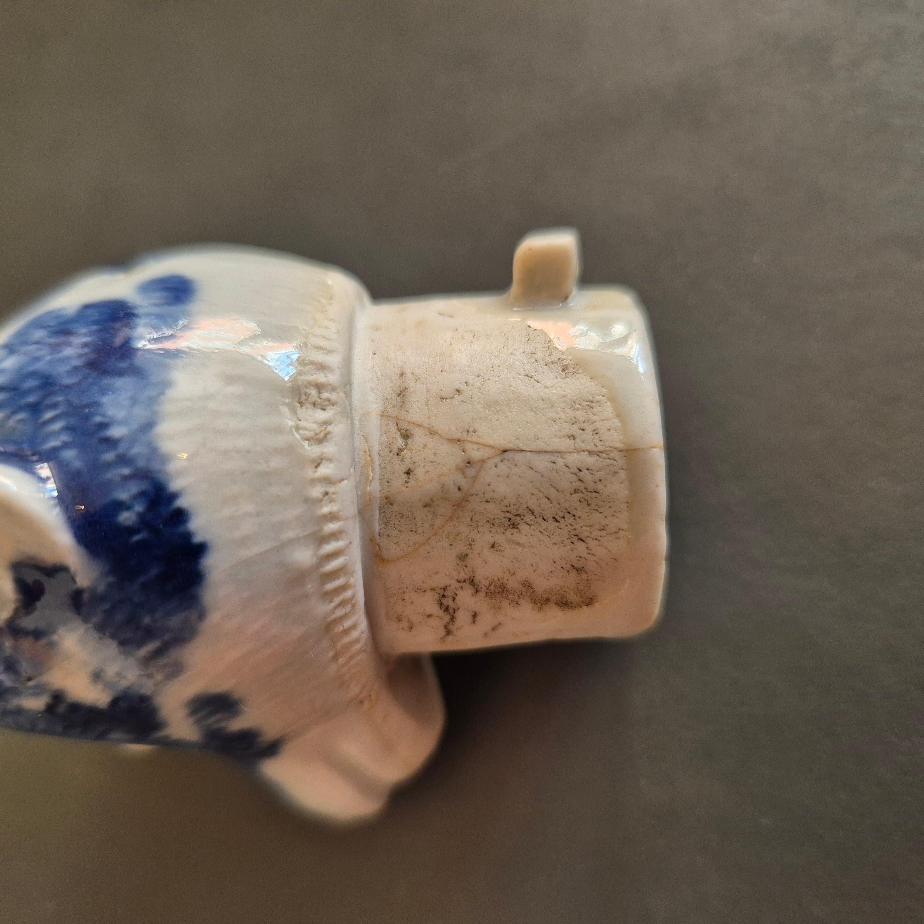 Théière Hirado japonaise ancienne de la période Edo/Meiji 18/19C assise singe en vente 11
