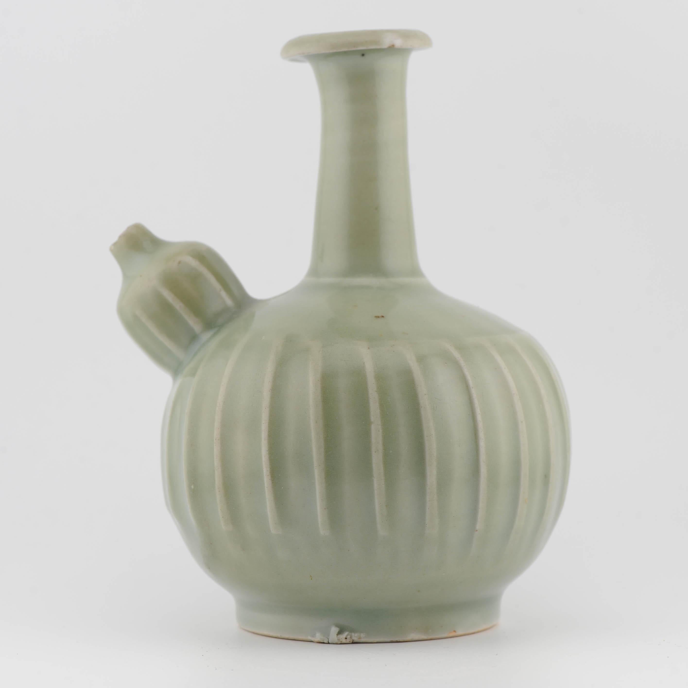 Porcellana Antica porcellana giapponese di Celadon Ghendi del periodo Edo del XVII secolo, oggetto raro in vendita