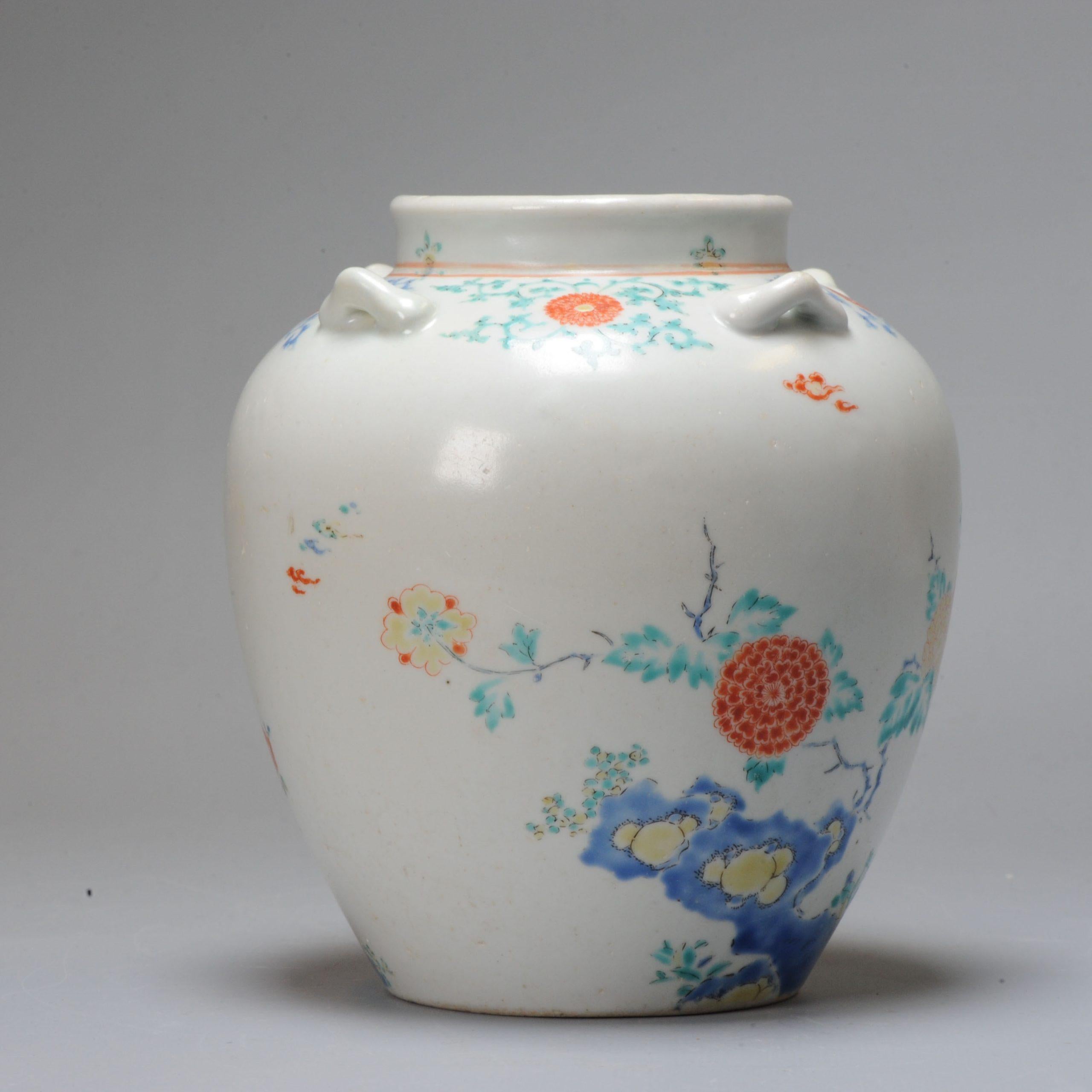 Antique Edo Period 17th Century Japanese Porcelain Kakiemon Jar Flowers Enamel For Sale 11