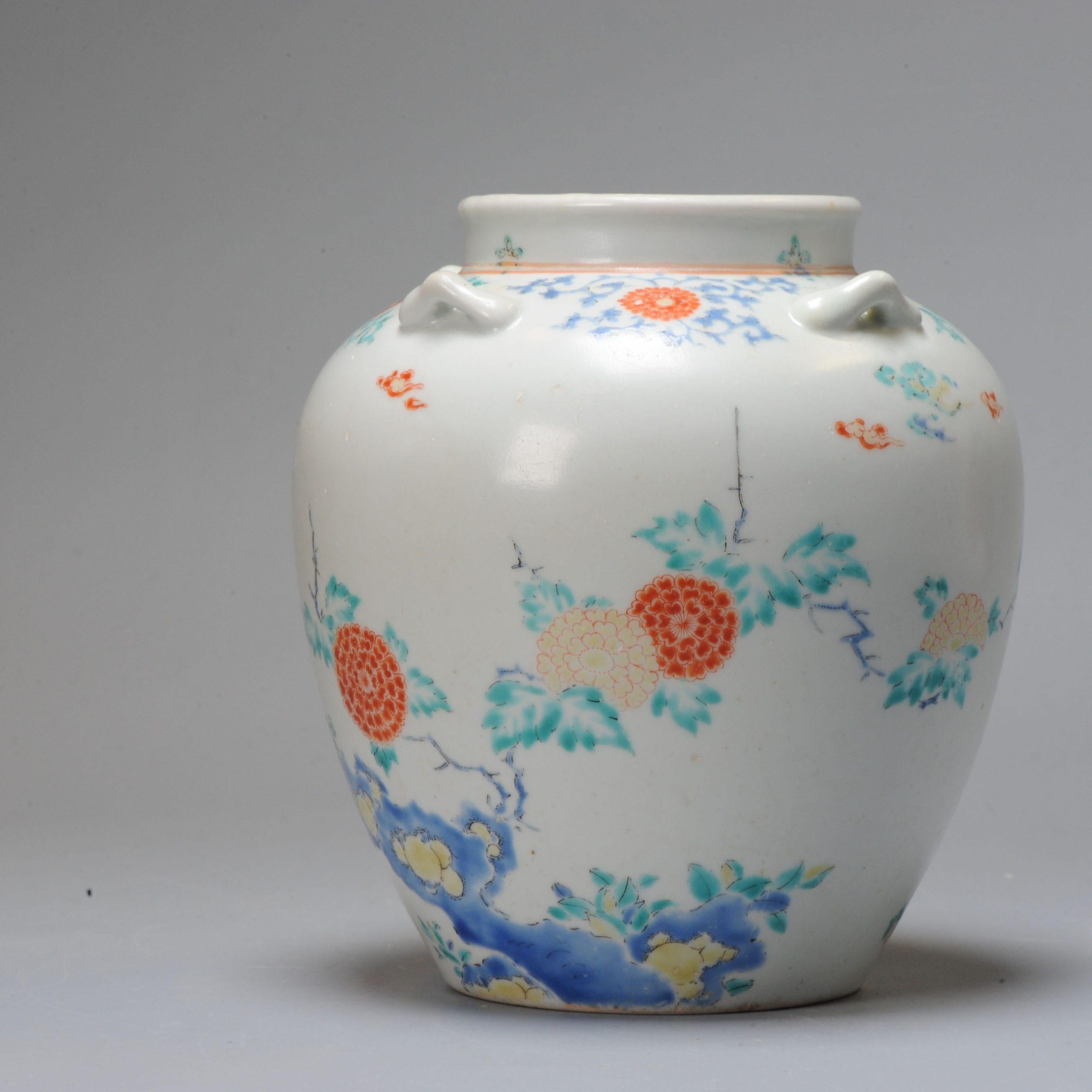 Antique Edo Period 17th Century Japanese Porcelain Kakiemon Jar Flowers Enamel For Sale 13