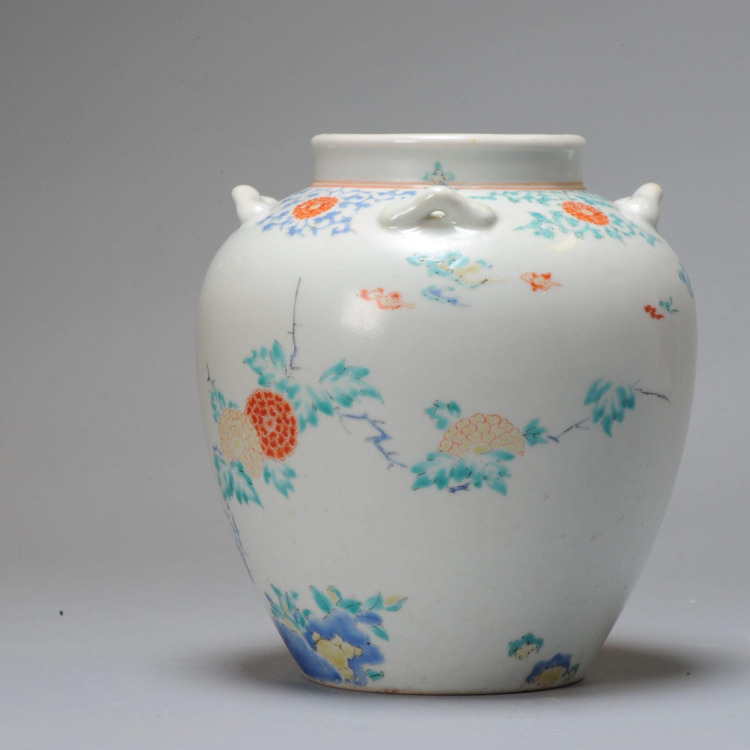 Antique Edo Period 17th Century Japanese Porcelain Kakiemon Jar Flowers Enamel For Sale 14