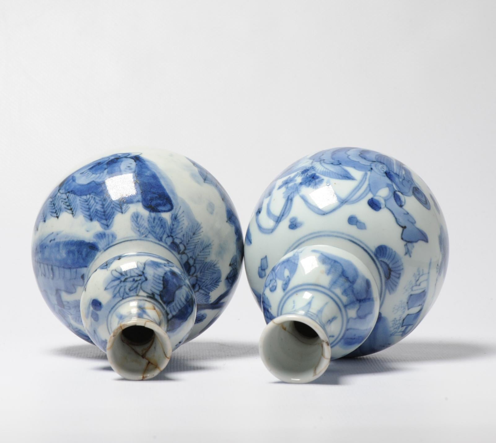 Japonais Vases japonais Arita anciens de la période Edo à double gourde représentant un paysage, 17-18e siècles en vente