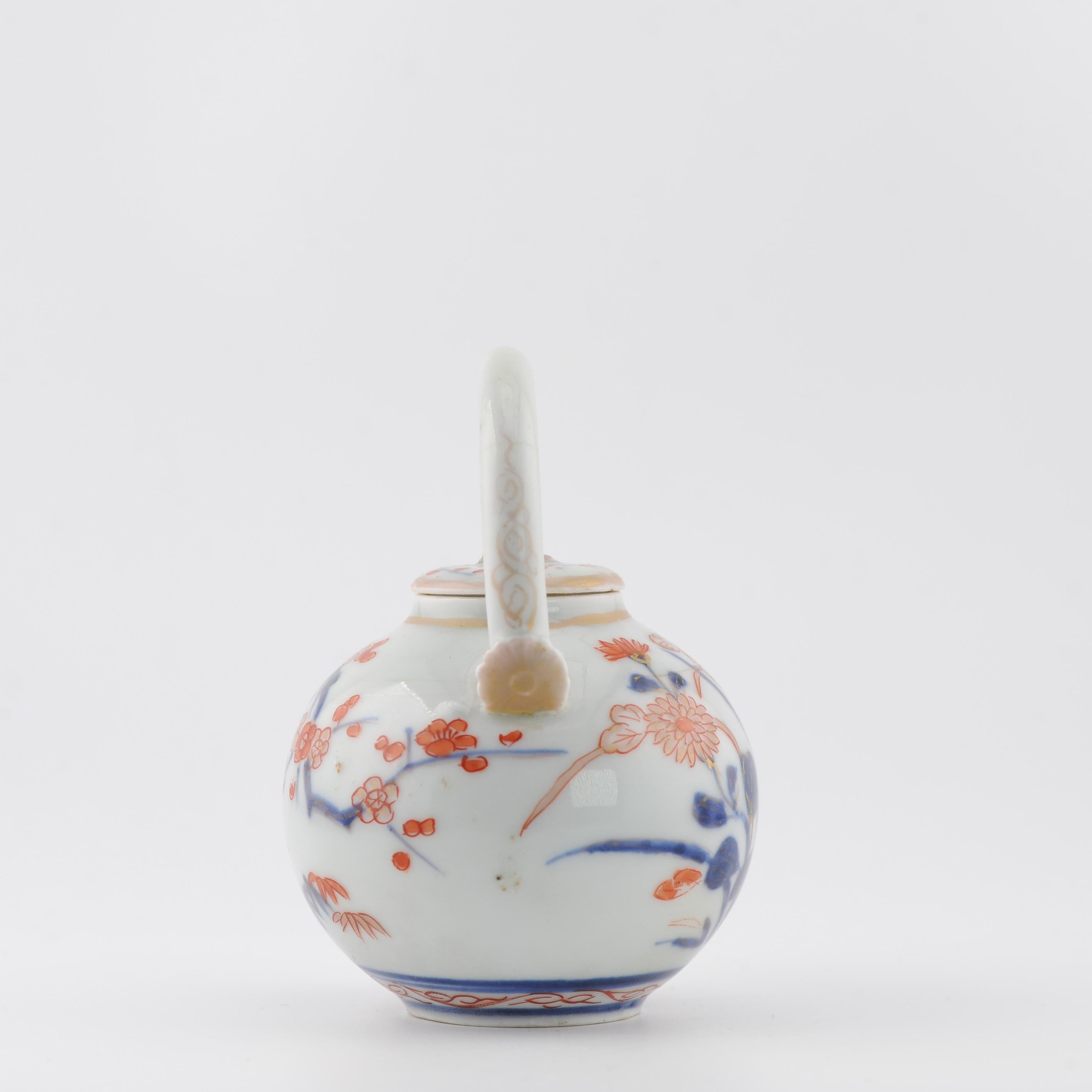 Théière ancienne Edo du début du 18e siècle en porcelaine japonaise Imari rouge or en vente 6