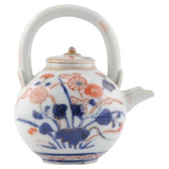 Théière ancienne Edo du début du 18e siècle en porcelaine japonaise Imari rouge or