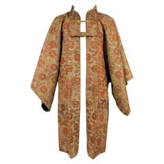 Antique Edo Period Kimono Jimbaori Coat in Silk with Embroidered Coat of Arms