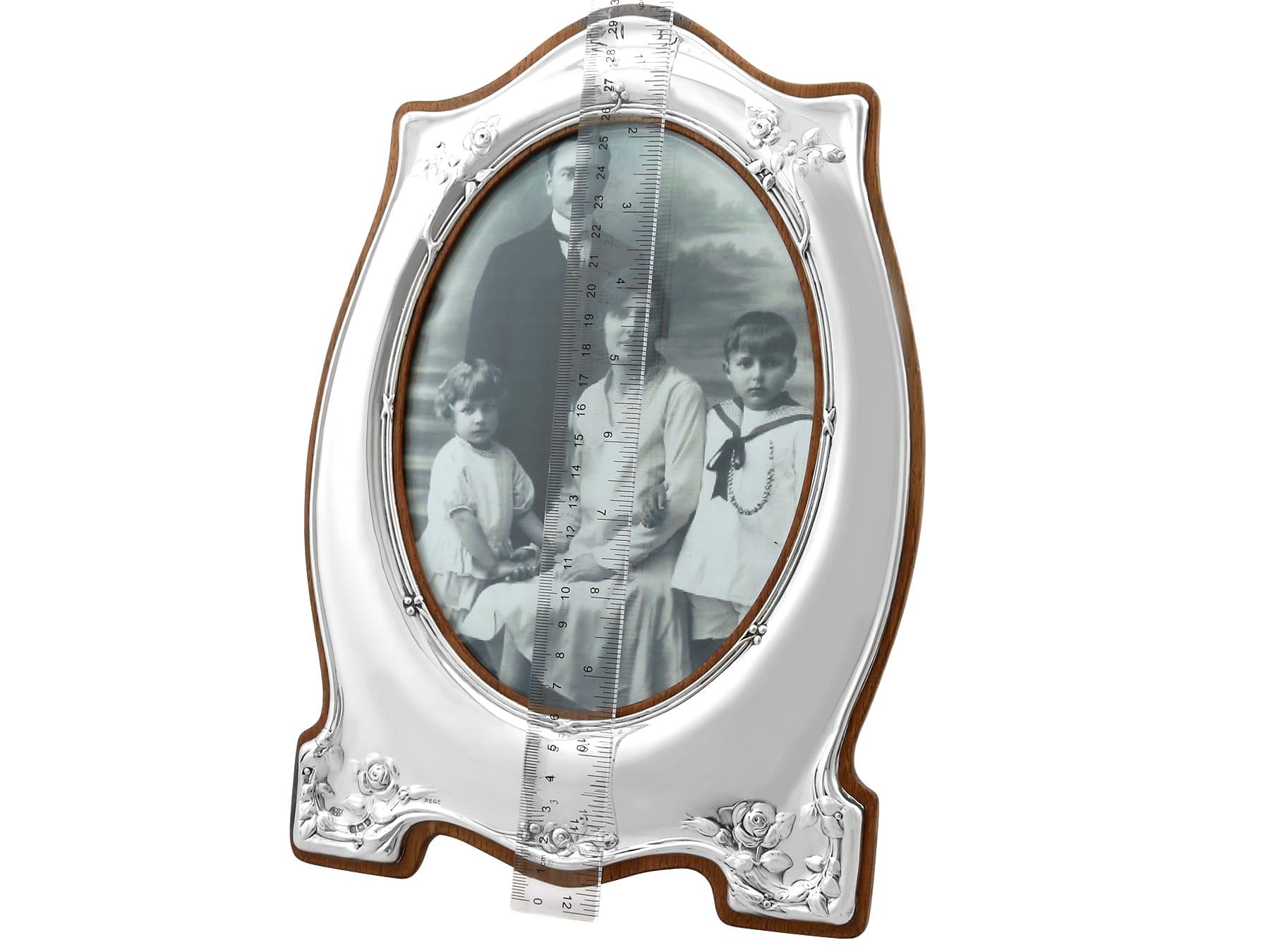 Marco antiguo para fotografía de Eduardo VII Art Nouveau de plata de ley (1909) en venta 3
