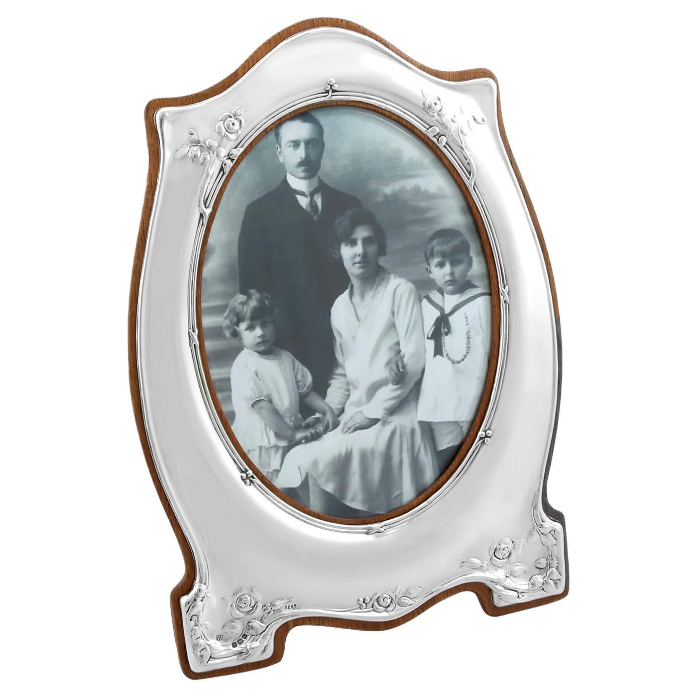 Marco antiguo para fotografía de Eduardo VII Art Nouveau de plata de ley (1909) en venta