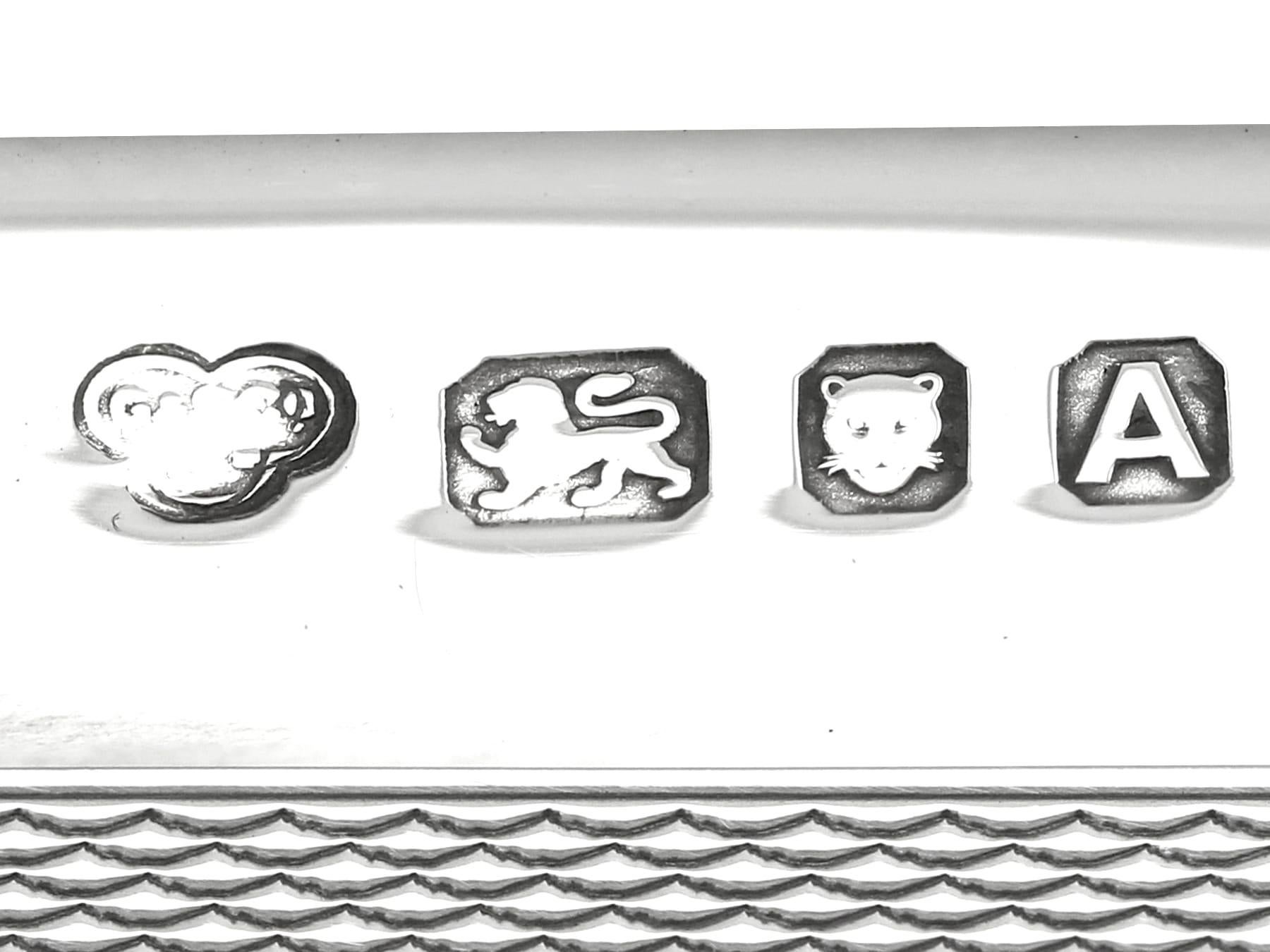 Antico portasigarette in argento sterling Edoardo VIII in vendita 2