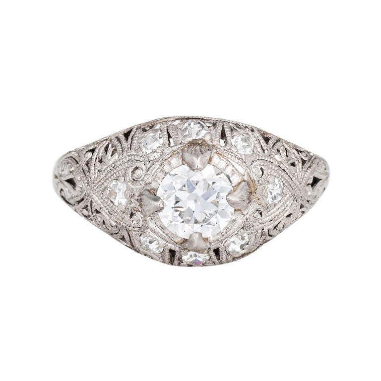 Bague de fiançailles de mariage vintage en platine avec diamants 0,55 carat  de style édouardien ancien En vente sur 1stDibs