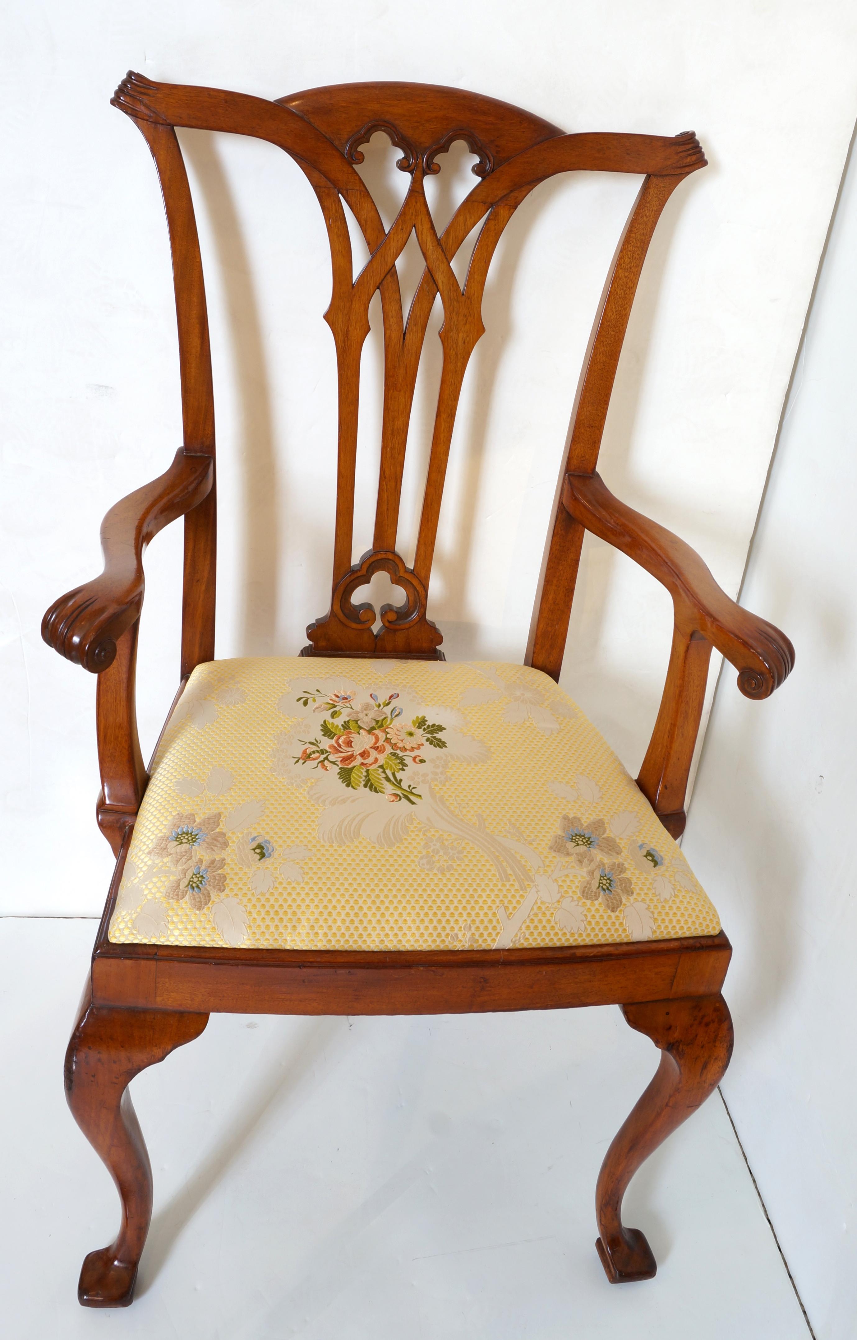 Antique Edwardian 10-Chair Dining Set  In Good Condition For Sale In West Palm Beach, FL