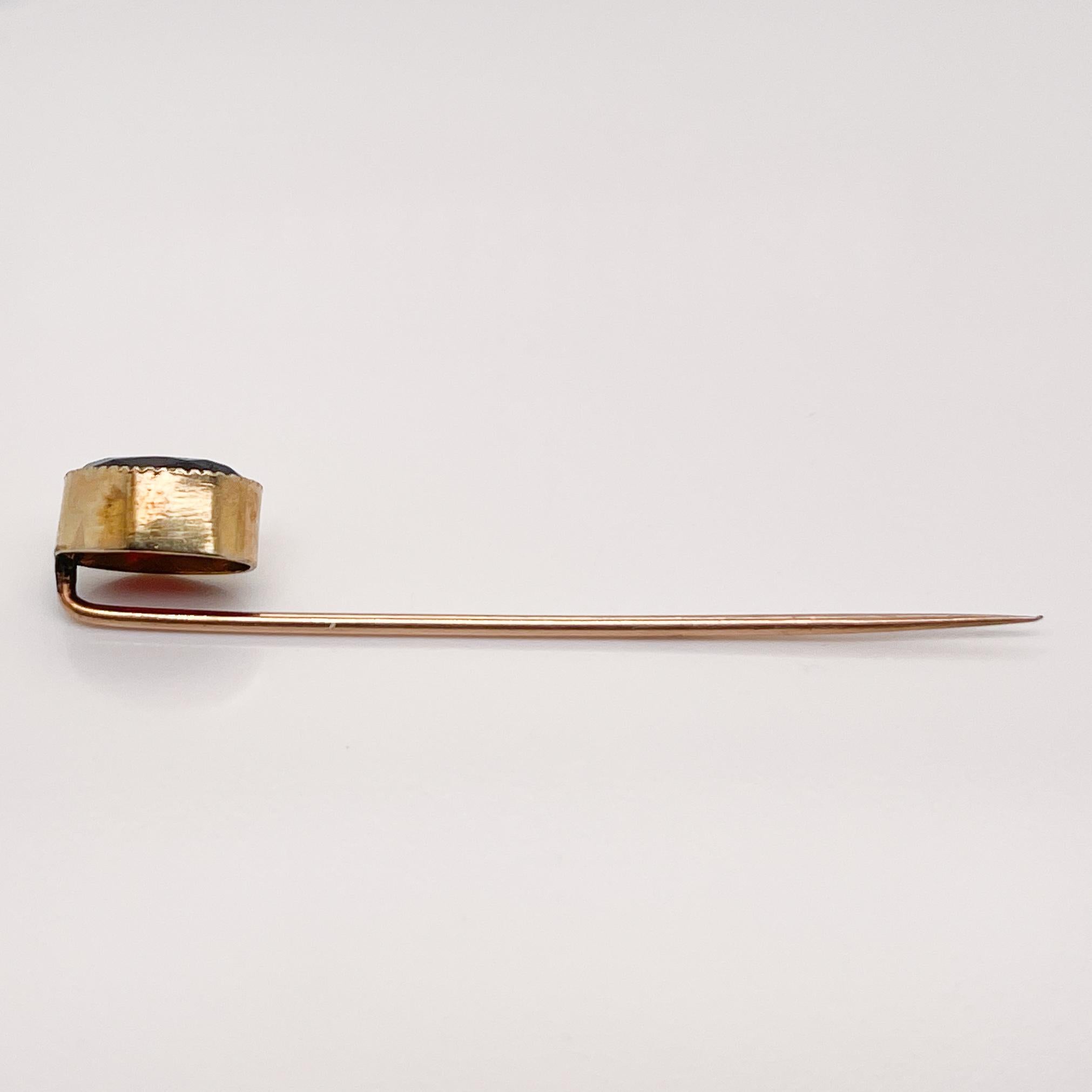 Round Cut Antique Edwardian 10 Karat Gold & Garnet Stick Pin