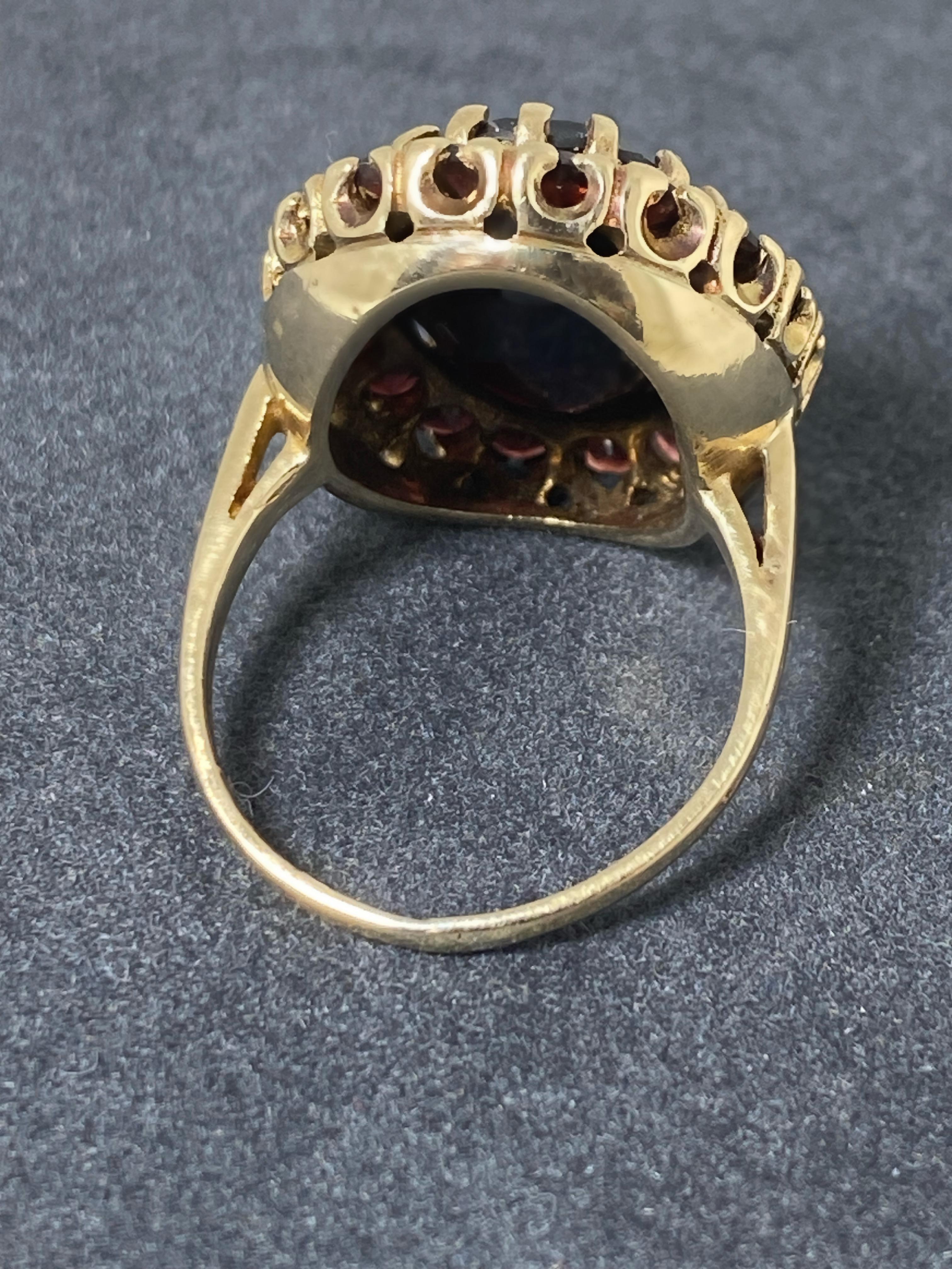 Oval Cut Antique Edwardian 13.50ct Garnet Ring in 9K Yellow Gold, English Hallmarks, G&TJ