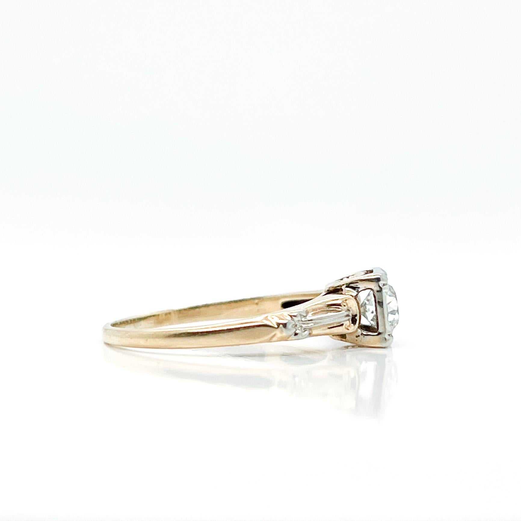 Bague de fiançailles édouardienne ancienne en or 14 carats et diamants en vente 1