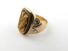Antique Edwardian 14 Karat Yellow Gold Tiger's Eye Cameo Ring