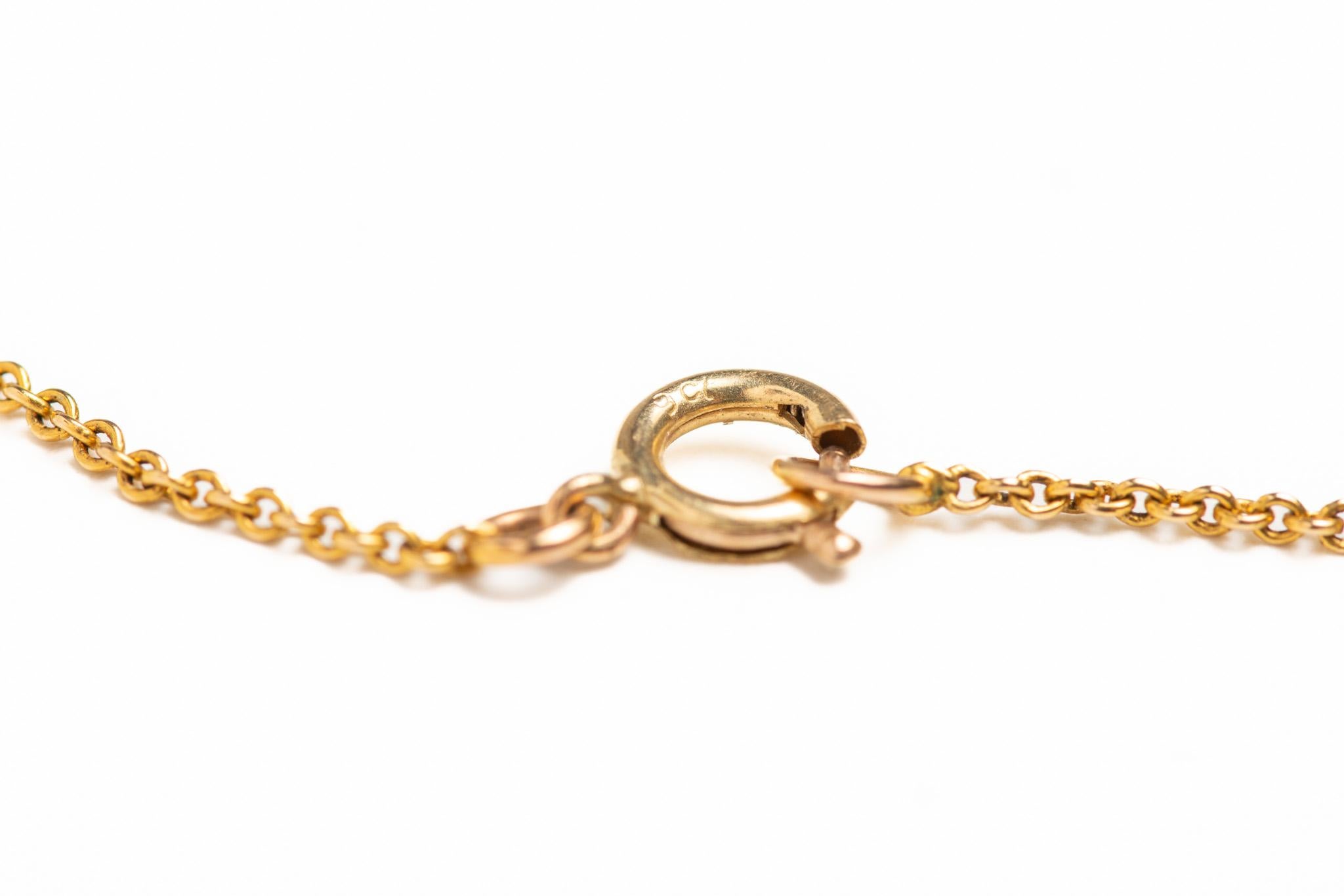 Collier pendentif édouardien ancien en or 14 carats, émail guilloché et perles en vente 2