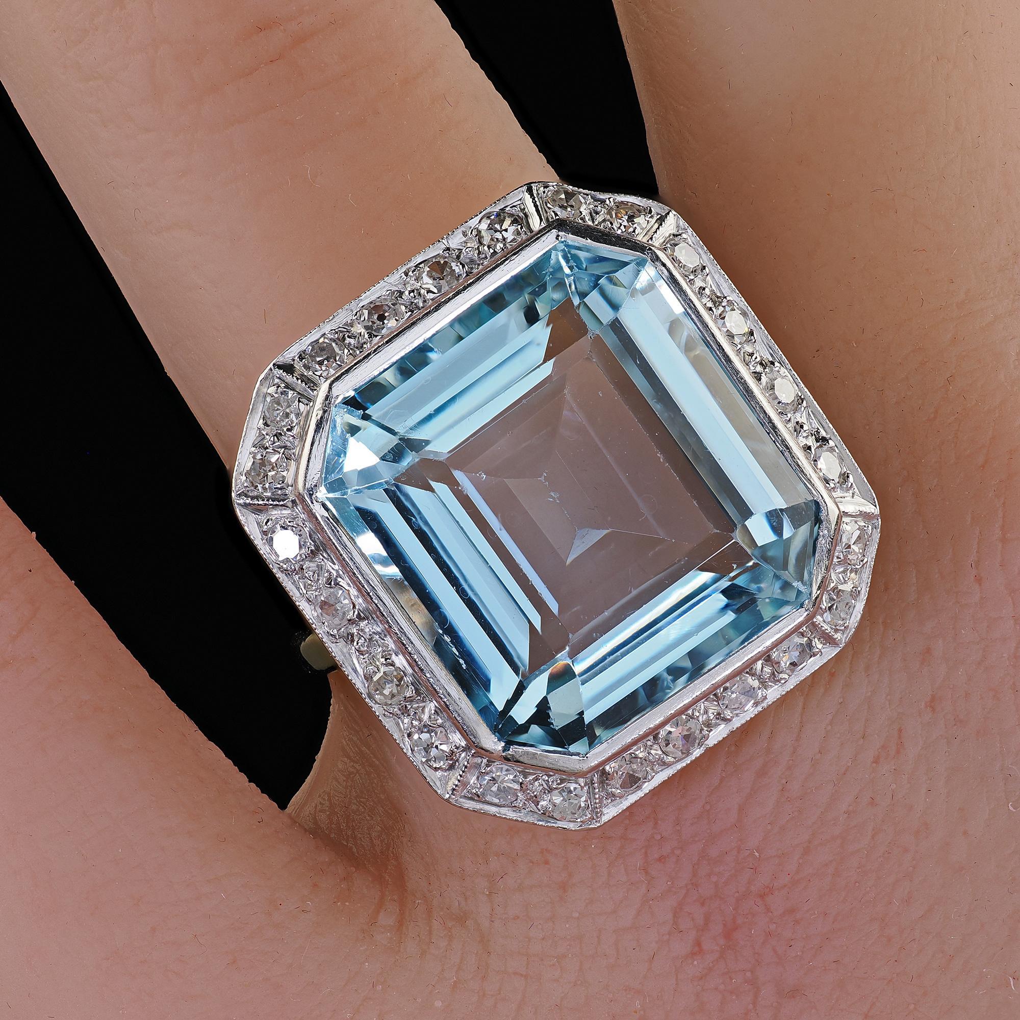 Antiguo anillo de cóctel eduardiano de oro de 14 quilates y platino con aguamarina y diamantes en venta 4