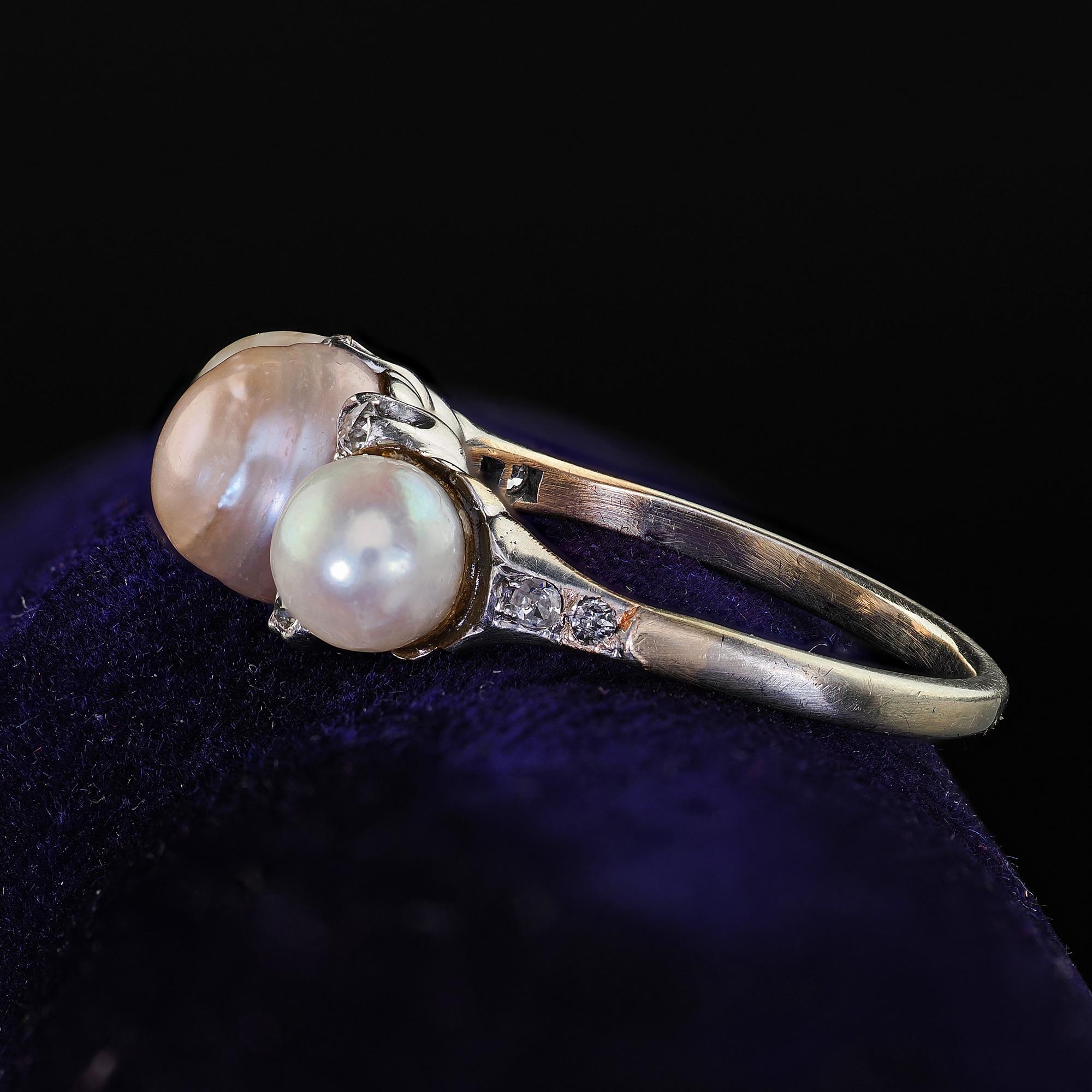 Anello antico edoardiano in oro 14K e platino con perle naturali e diamanti In condizioni buone in vendita a Great Neck, NY