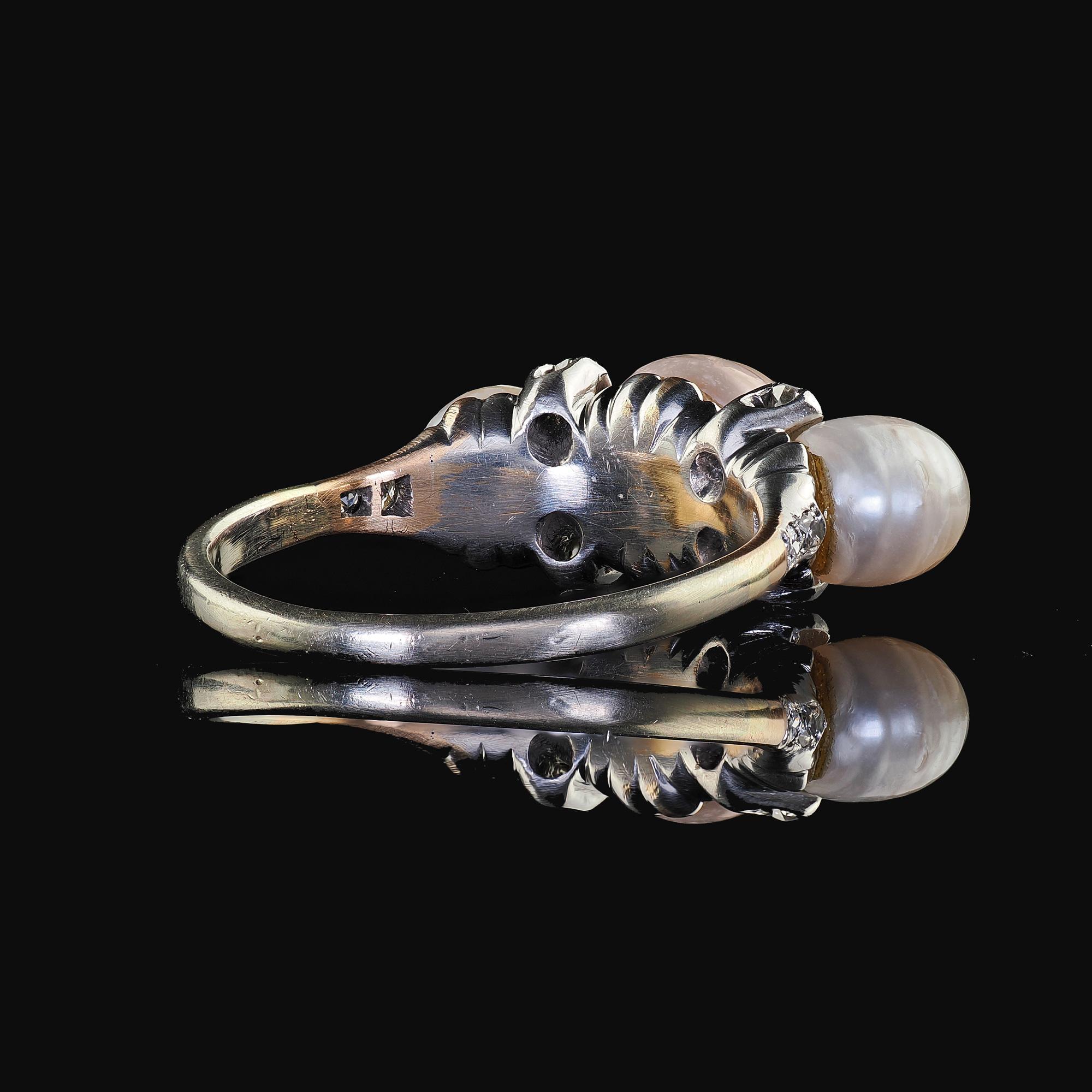 Anello antico edoardiano in oro 14K e platino con perle naturali e diamanti in vendita 1