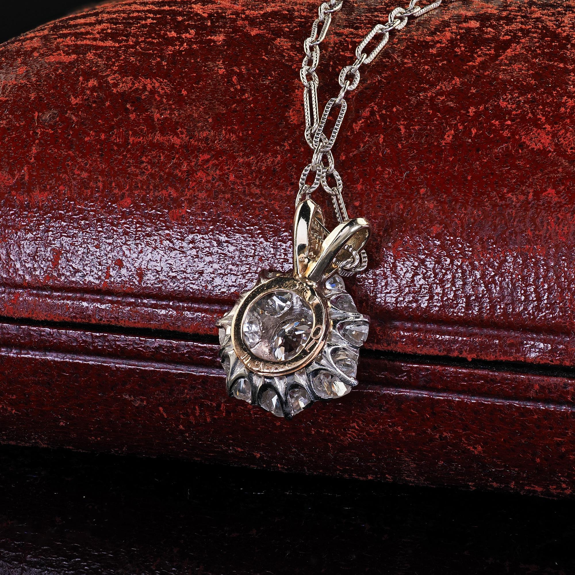 Pendentif ancien édouardien en or 14K et platine avec grappe de diamants de l'ancienne Europe en vente 2