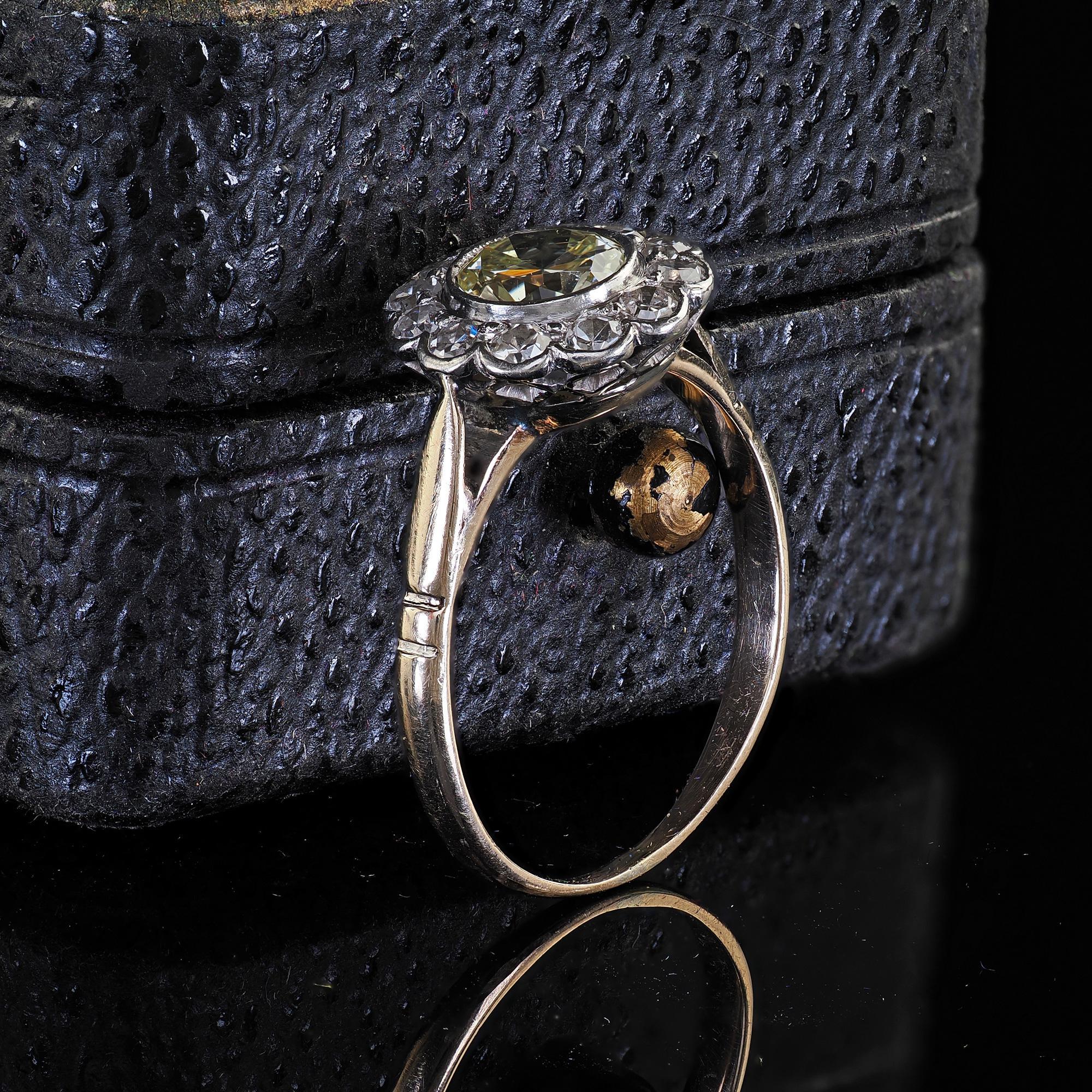 Édouardien Bague de fiançailles édouardienne ancienne en or 14 carats et platine avec diamant européen ancien en vente