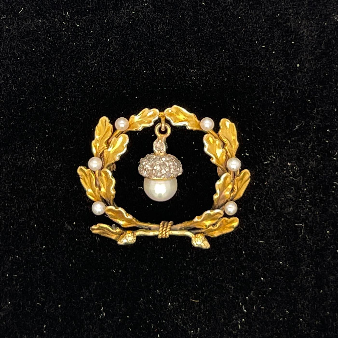 Round Cut Antique Edwardian 14K Gold, Diamond & Pearl Acorn & Oak Leaf Brooch For Sale