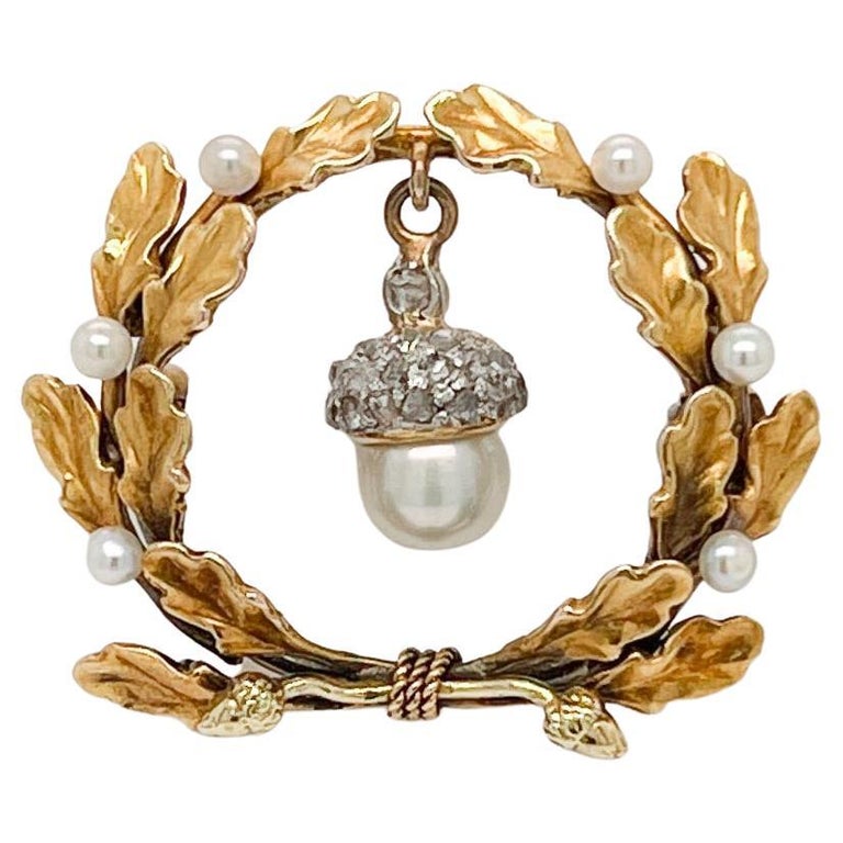 Broche édouardienne ancienne en or 14 carats, diamants et perles avec gland  et feuille de chêne En vente sur 1stDibs