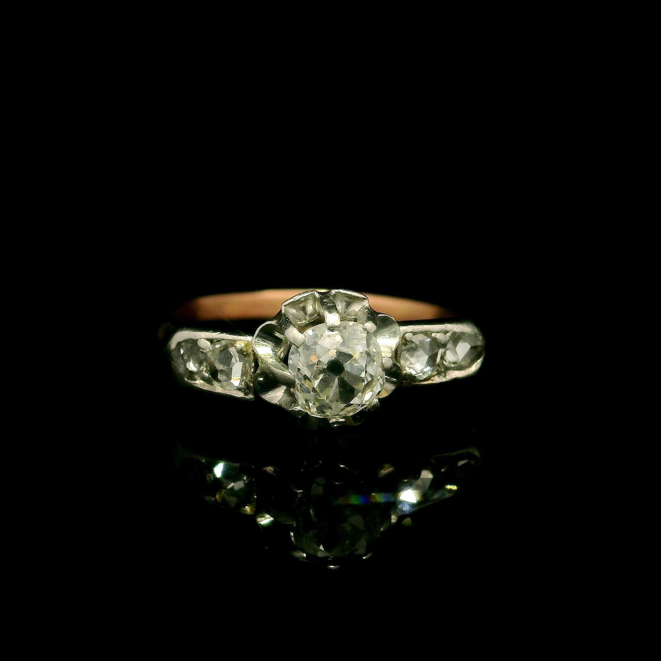Edoardiano Antico anello edoardiano in oro 14k e platino con solitario di diamanti da 0,42 ct. in vendita
