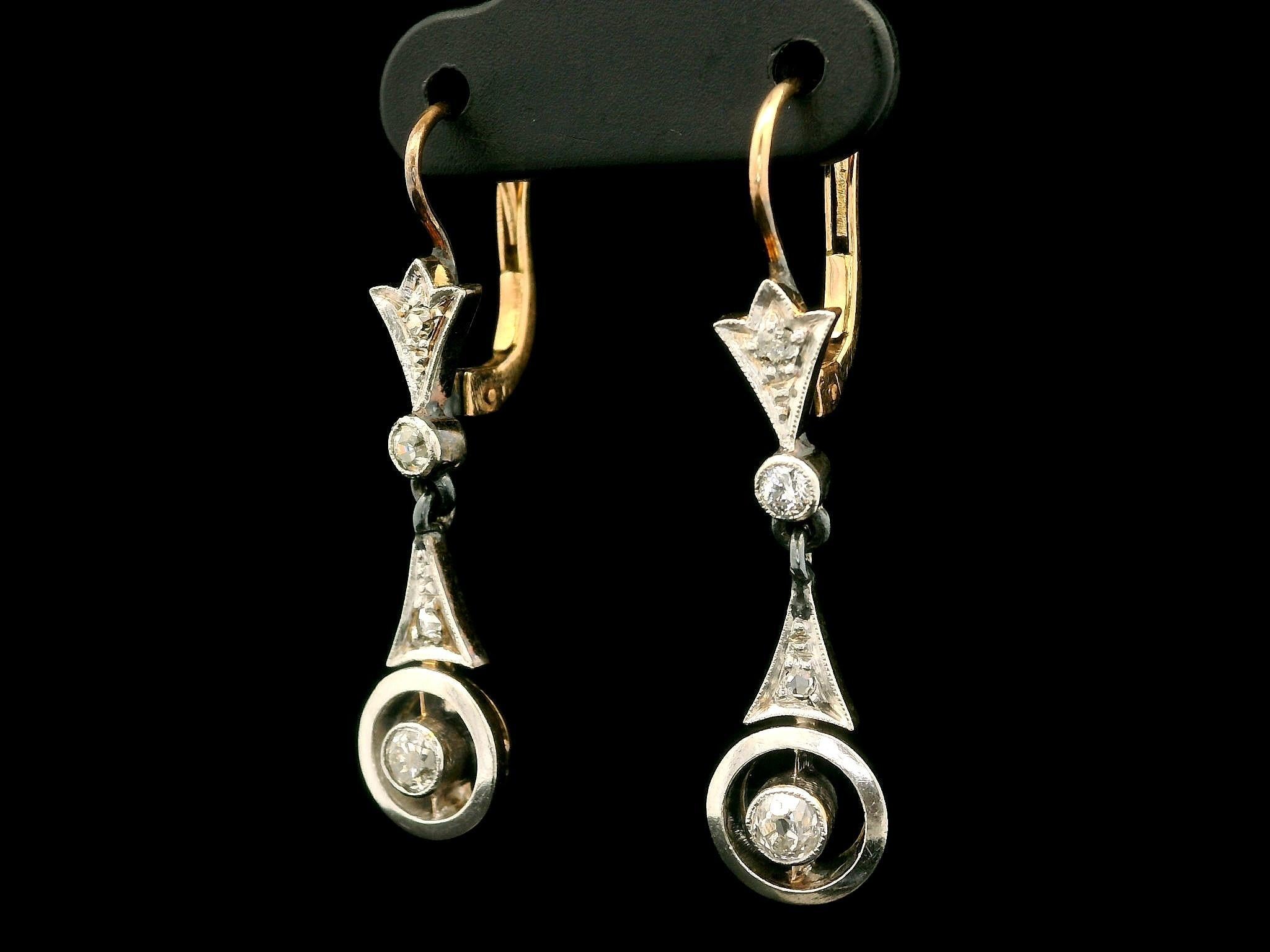 Antichi orecchini pendenti a fiore di tulipano in oro 14k e platino in vendita 1