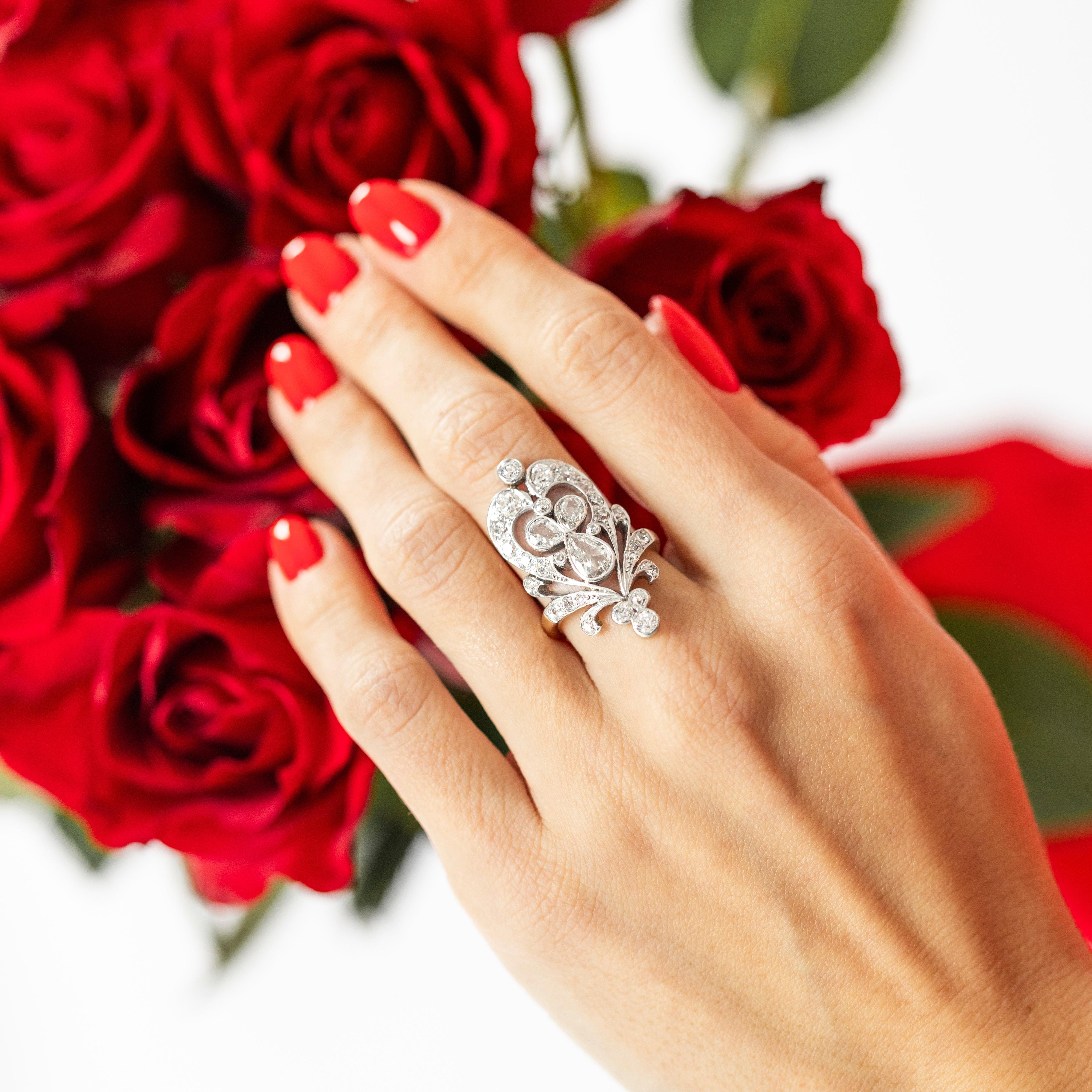 Bague diadème édouardienne ancienne en or jaune 14 carats et platine avec diamants de 1,75 carat Pour femmes en vente