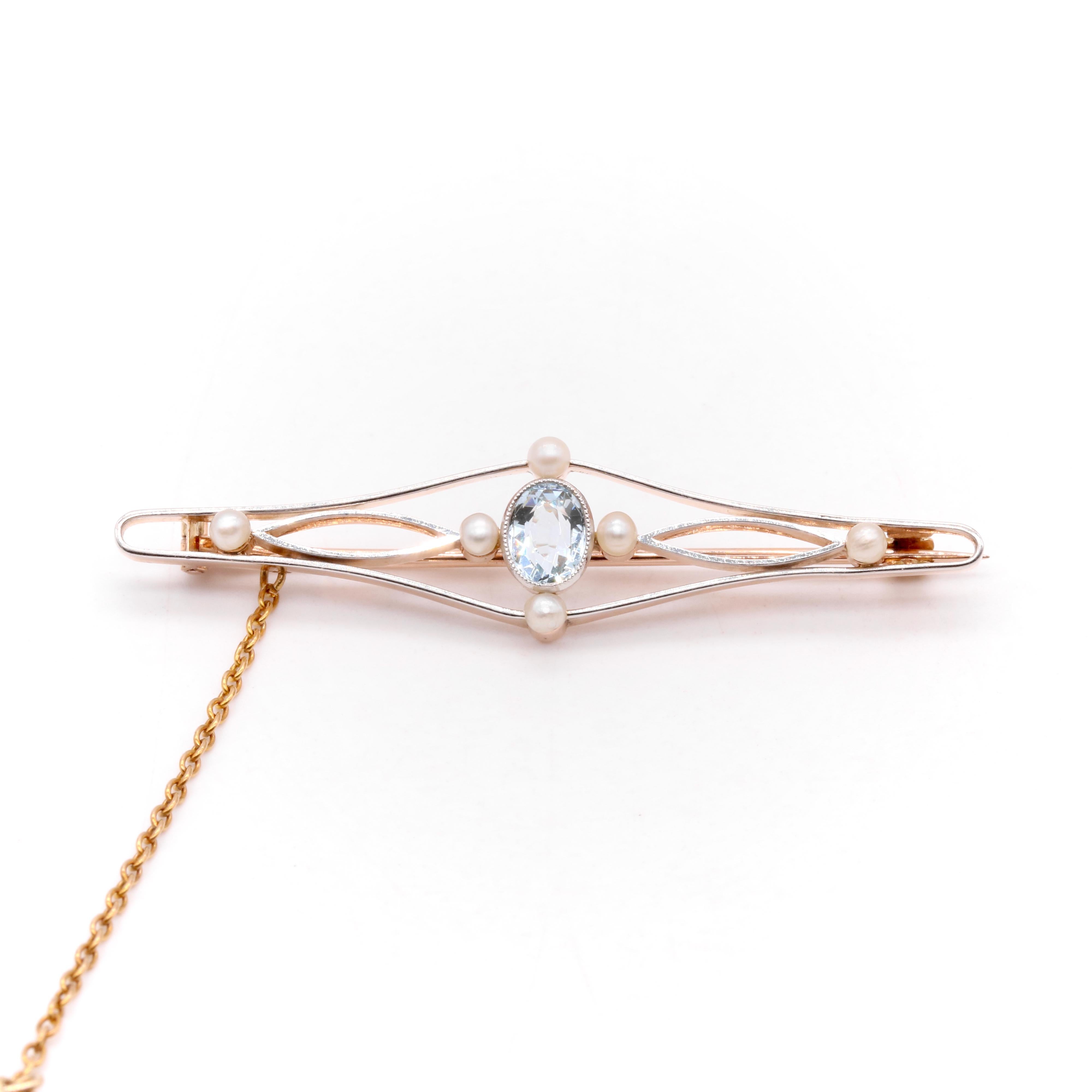 Oval Cut Antique Edwardian 15K Gold 0.49ct Aquamarine and Pearl Openwork Brooch For Sale