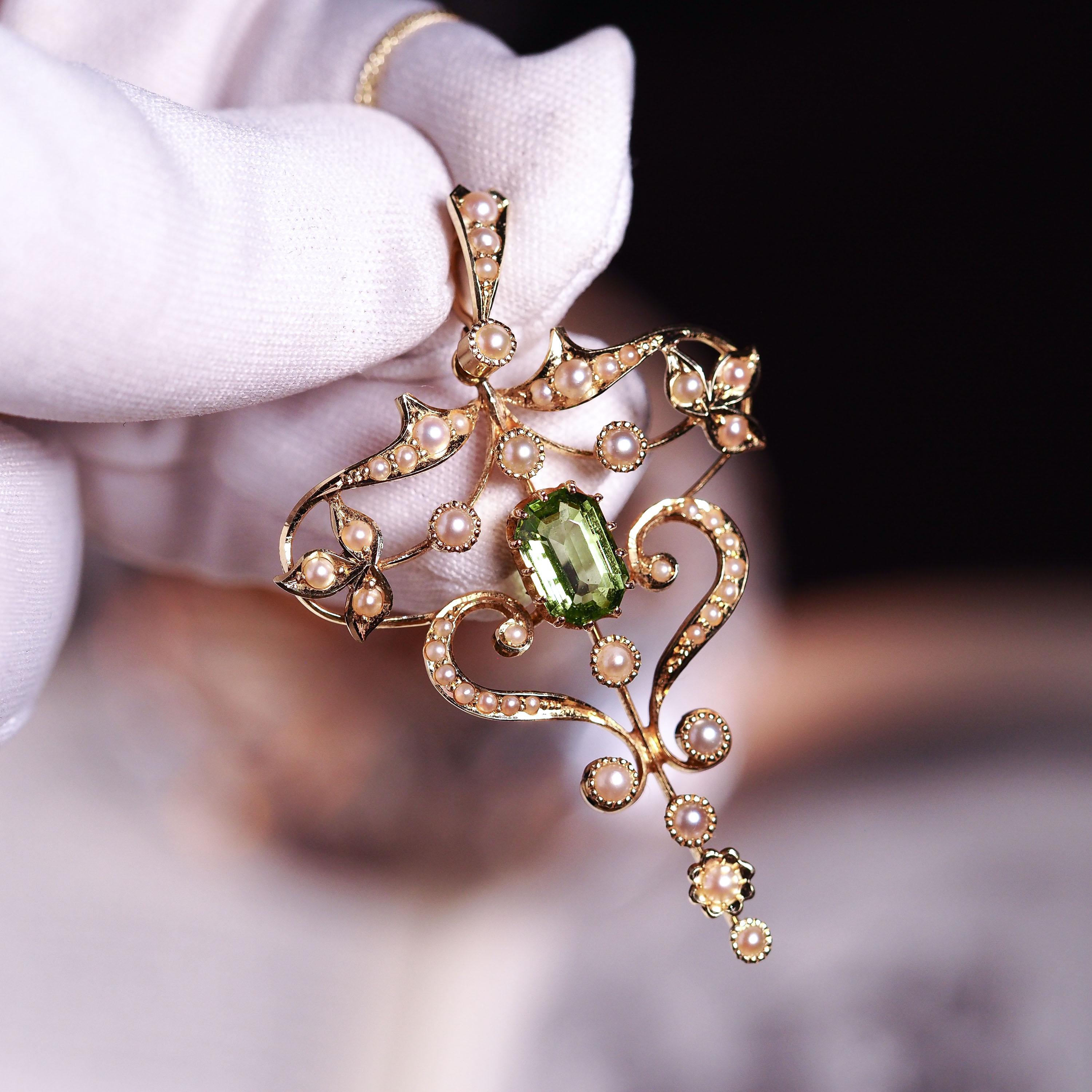 Antique Edwardian 15K Gold Peridot & Pearl Necklace/Pendant - c.1910 3