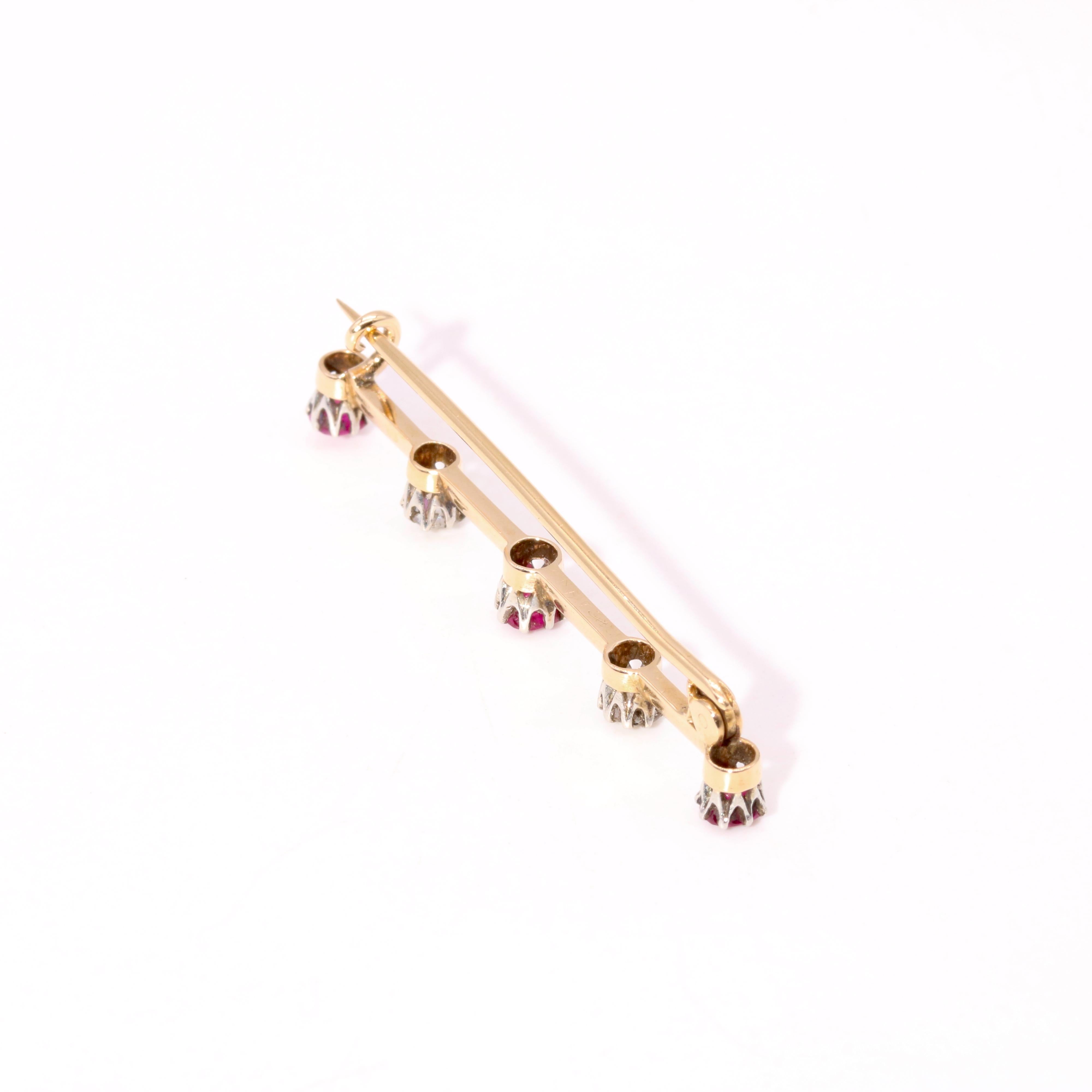 Antique Edwardian 15K Gold & Platinum 0.57tgw Ruby and Old Cut Diamond Brooch For Sale 3