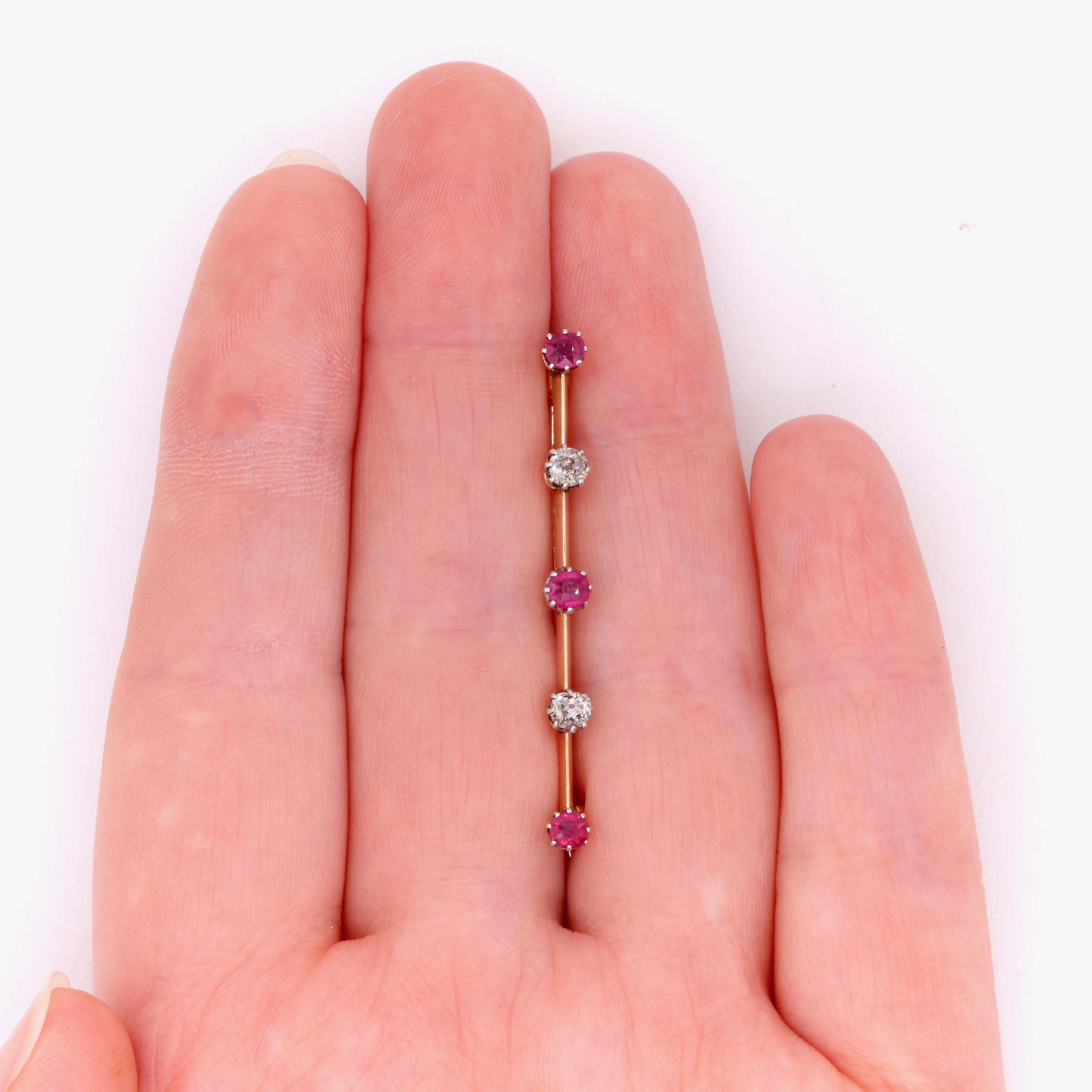 Antique Edwardian 15K Gold & Platinum 0.57tgw Ruby and Old Cut Diamond Brooch For Sale 4