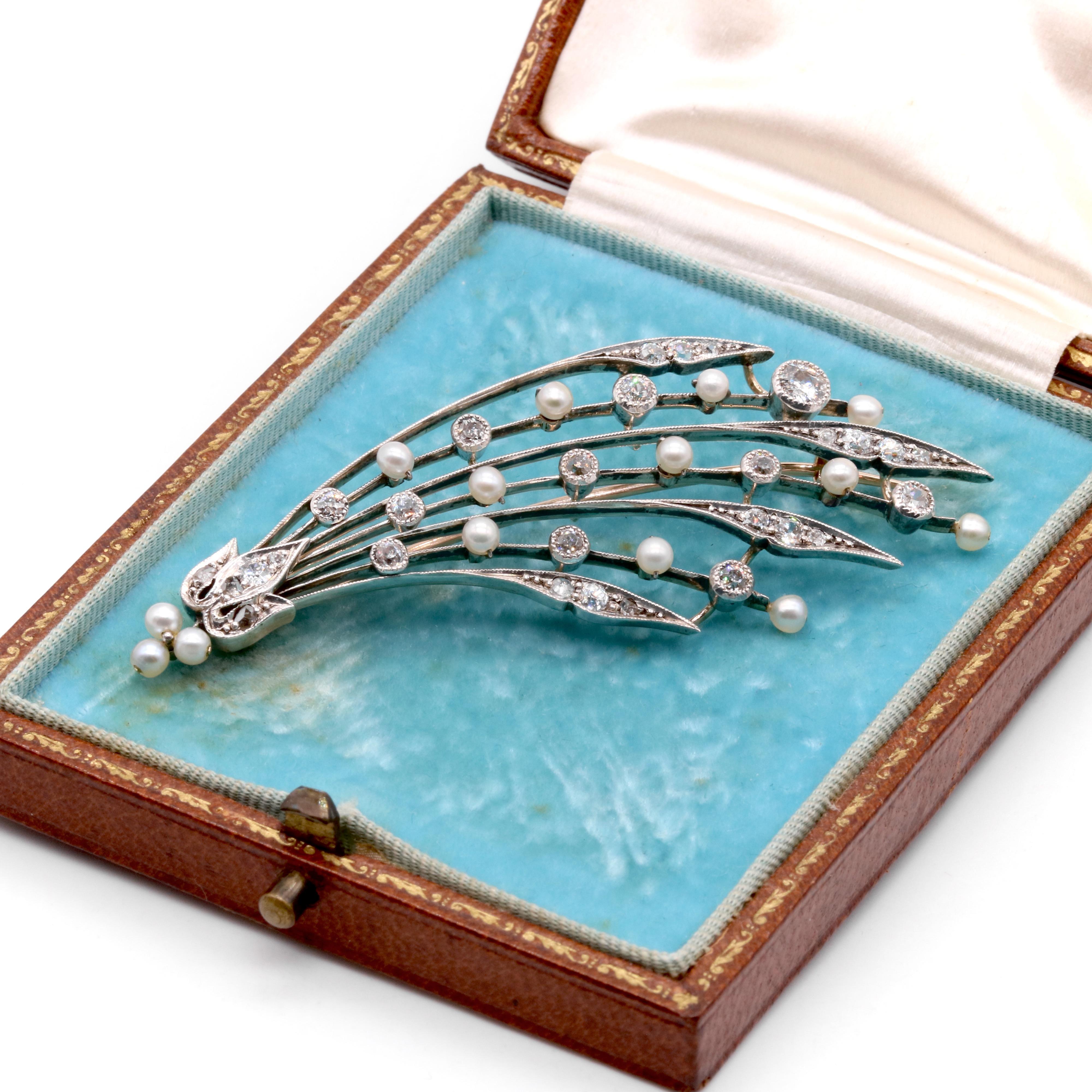 Antique Edwardian 15K Gold & Silver 1.72ctw Diamond Pearl Halley’s Comet Brooch For Sale 4