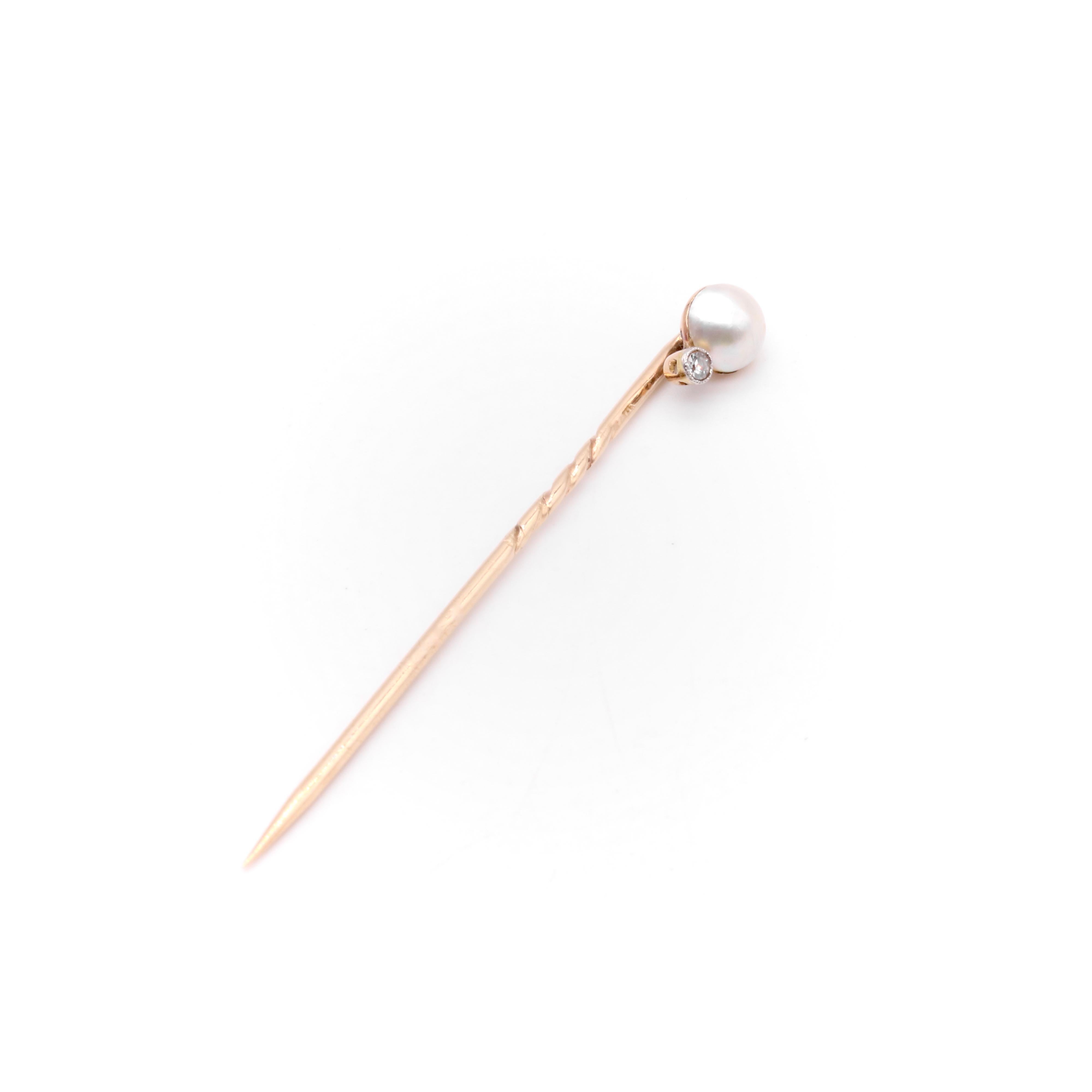 Antique Edwardian 15K Yellow Gold and Platinum Diamond and Pearl Stick Pin For Sale 1