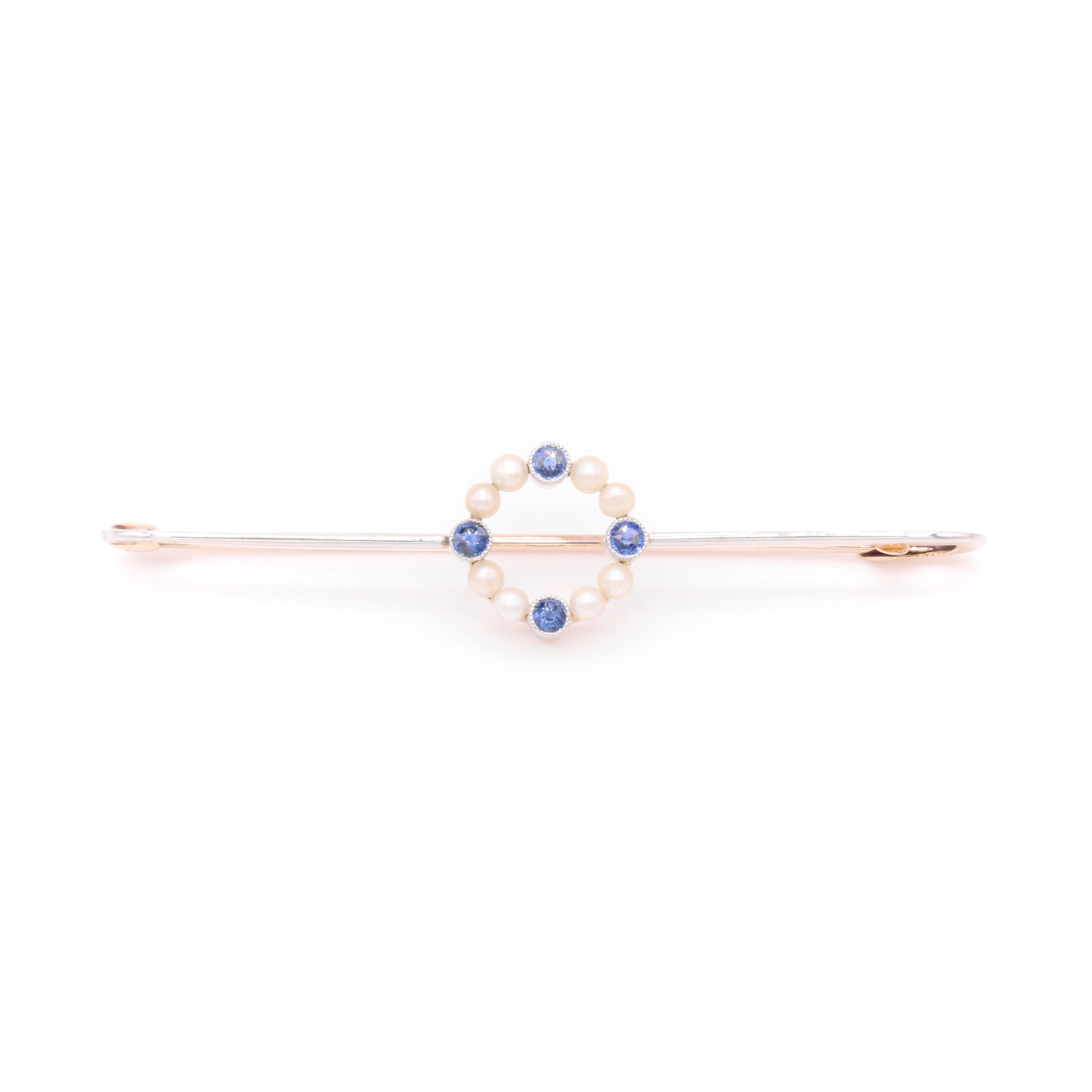 Antique Edwardian 15K Yellow Gold and Platinum Sapphire and Pearl Circlet Brooch In Good Condition For Sale In Staines-Upon-Thames, GB