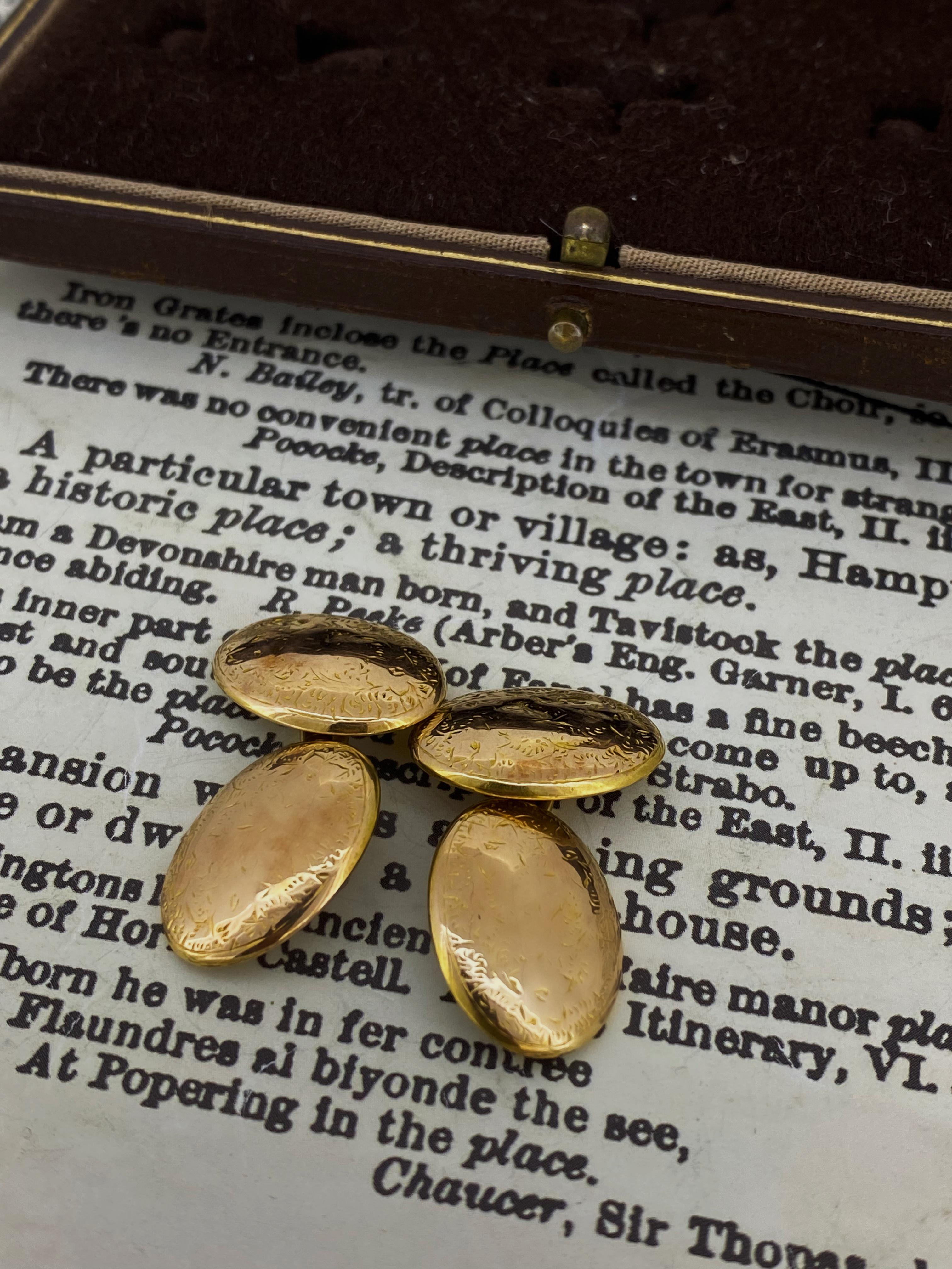Antique Edwardian 15K Yellow Gold Cufflinks, English Hallmarks: Chester, c1905 For Sale 1