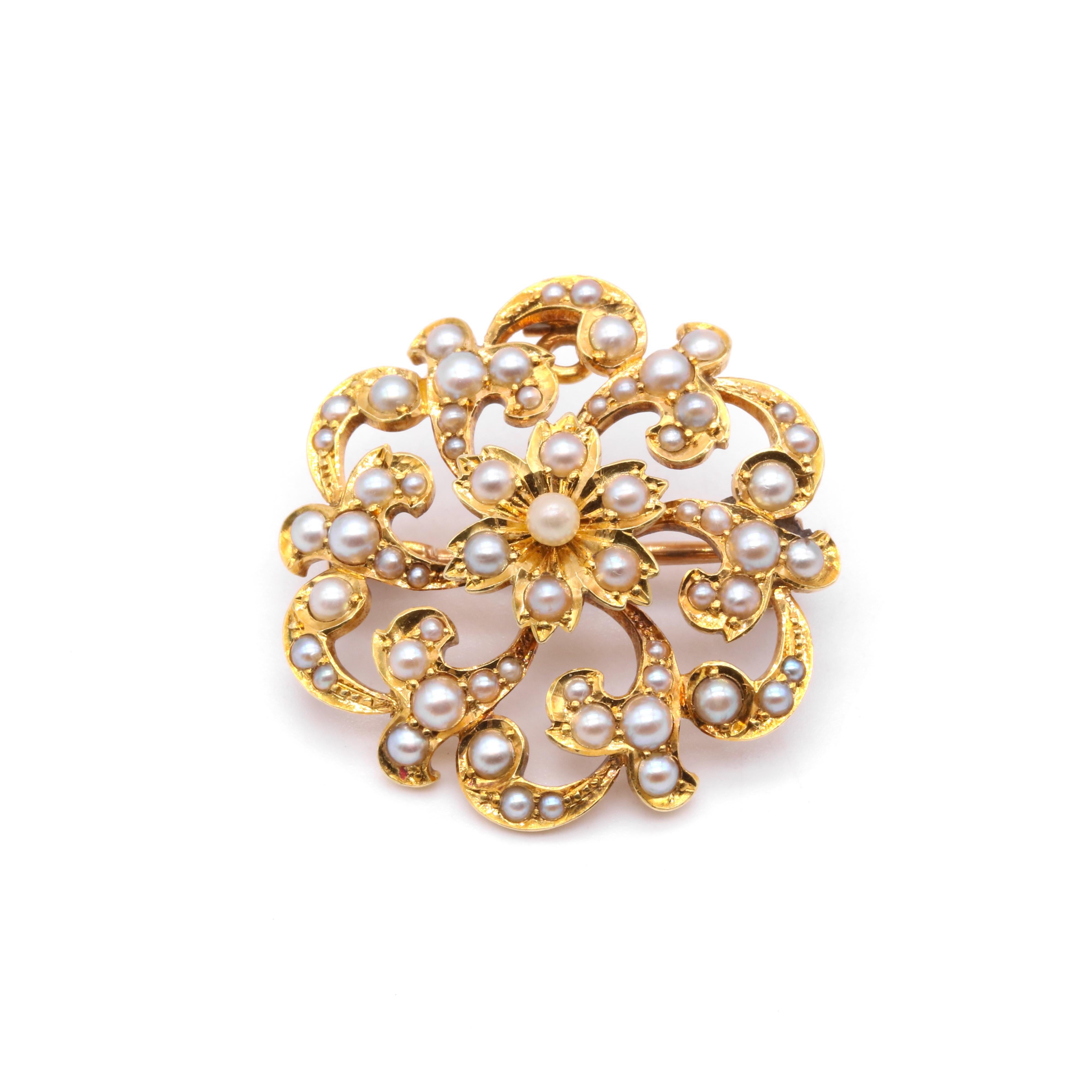Antique Edwardian 15K Yellow Gold Pearl Floral Brooch and Pendant In Good Condition In Staines-Upon-Thames, GB