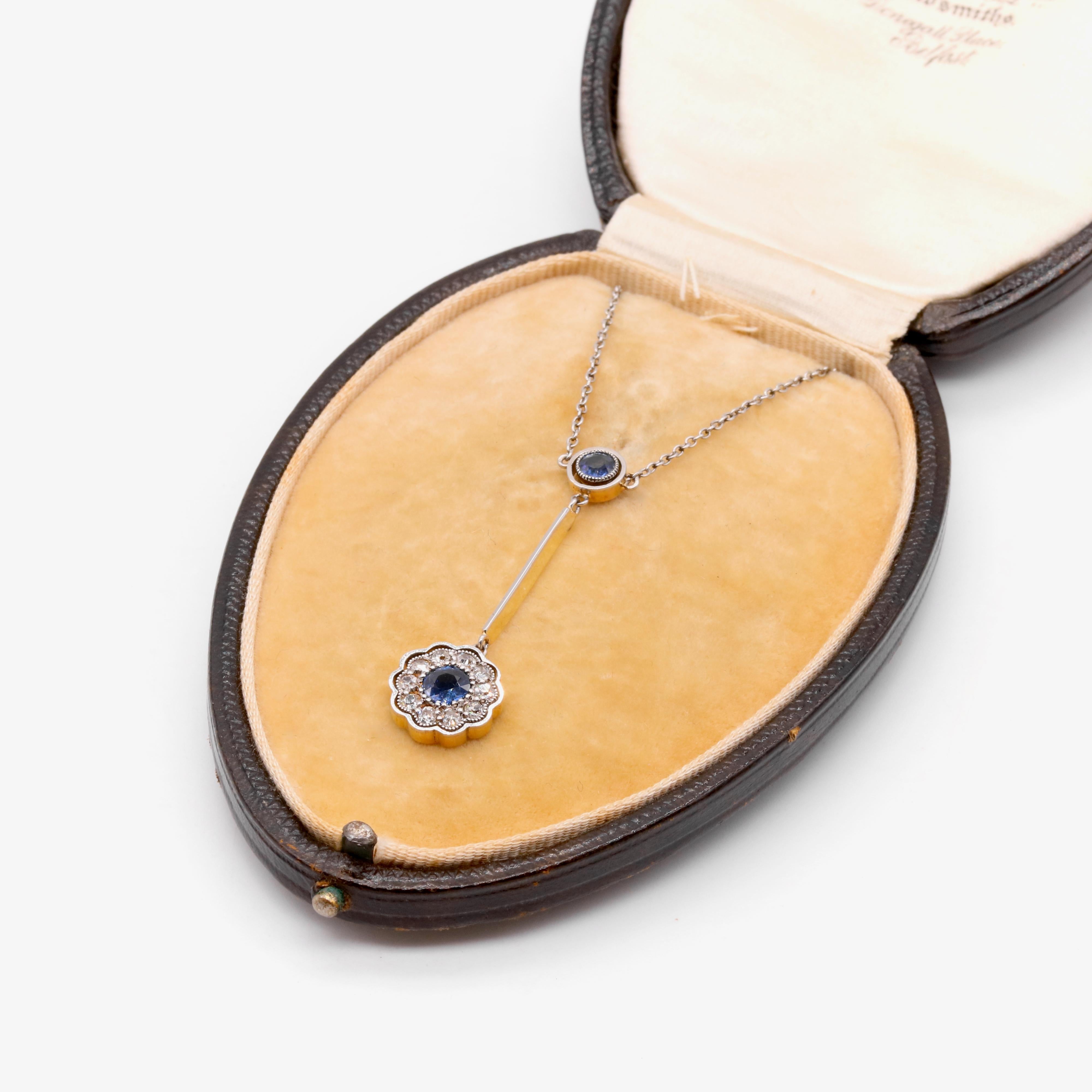 Édouardien Collier marguerite antique édouardien en or jaune 15K et platine avec saphirs et diamants en vente