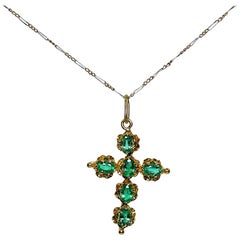 Antique Edwardian 18 Karat Gold 1.5 Carat Emerald Cross