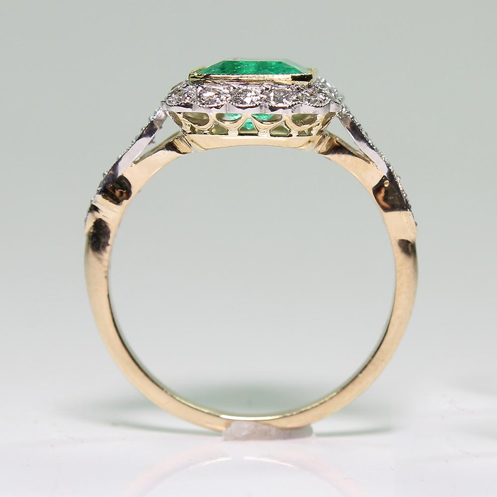 Antique Edwardian 18 Karat Gold 1.69 Carat Emerald and Diamond Ring 1